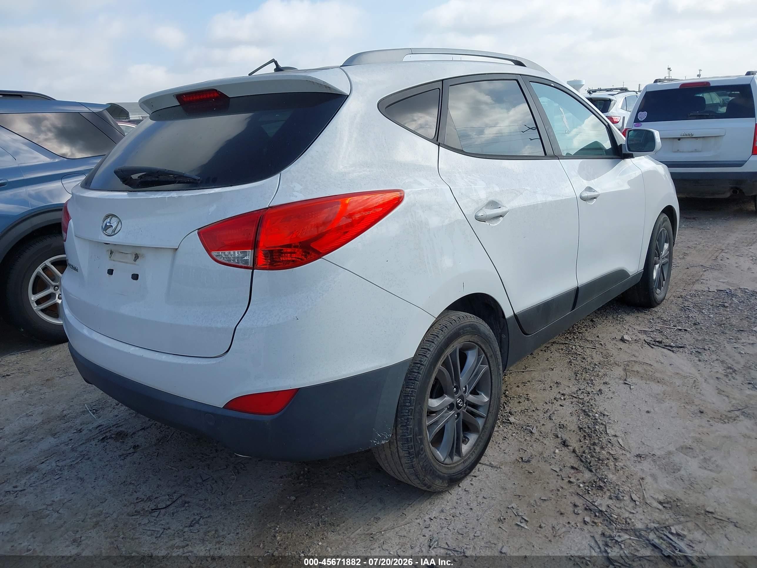 2015 Hyundai Tucson Se White vin: KM8JU3AGXFU069149