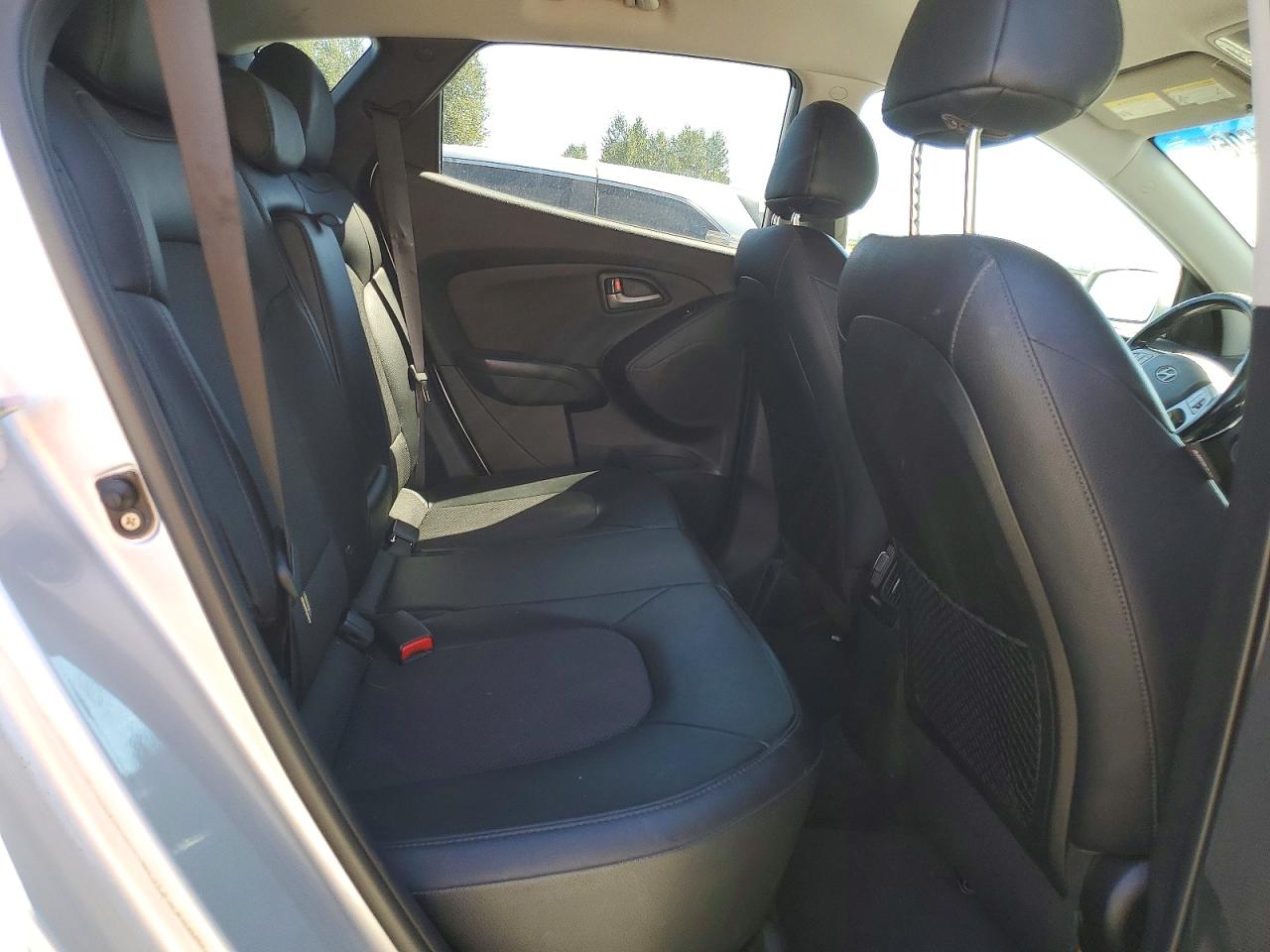 2015 Hyundai Tucson Se Silver vin: KM8JU3AGXFU975429