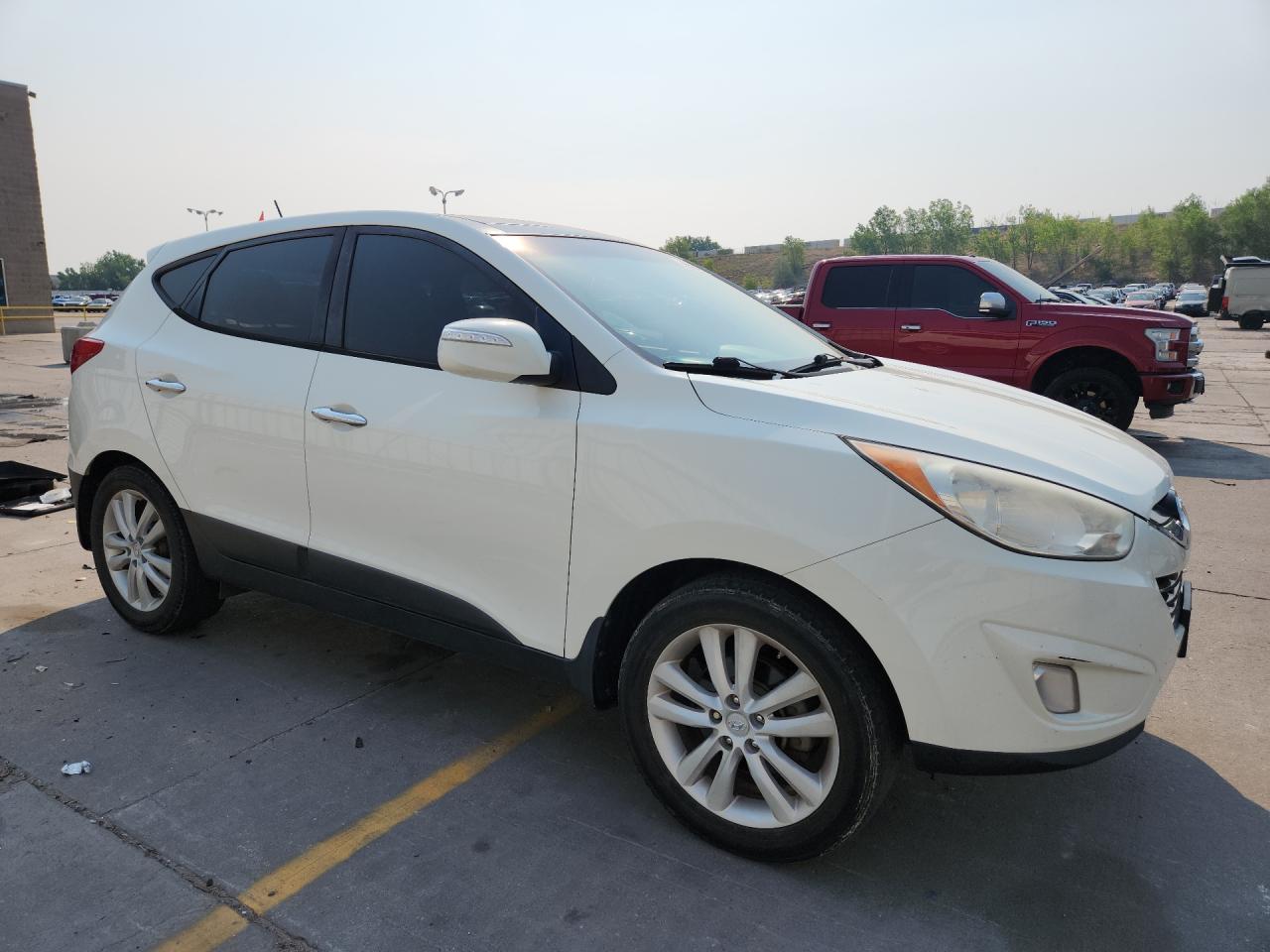 2011 Hyundai Tucson Limited White vin: KM8JUCAC0BU120178