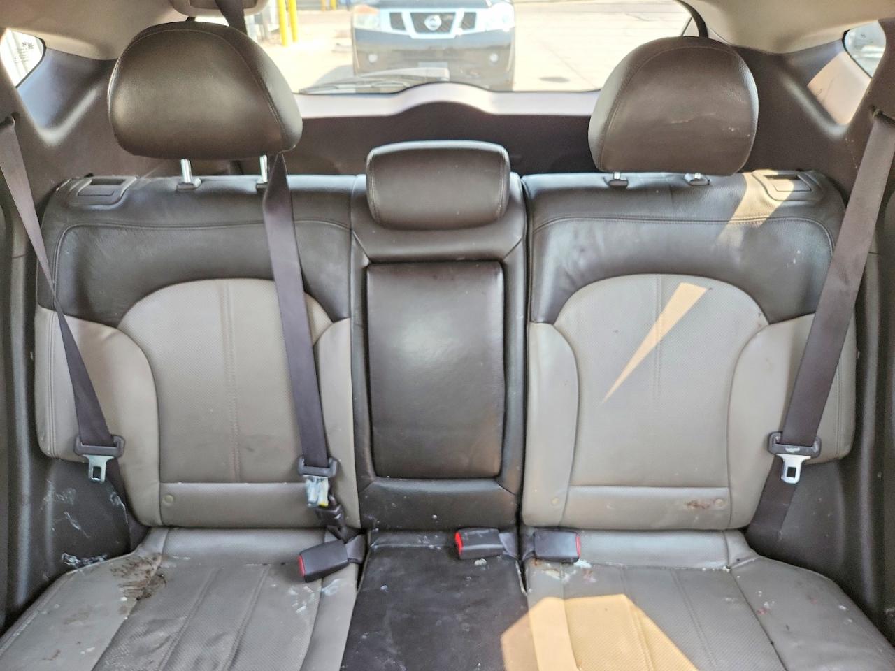 2011 Hyundai Tucson Limited White vin: KM8JUCAC0BU120178