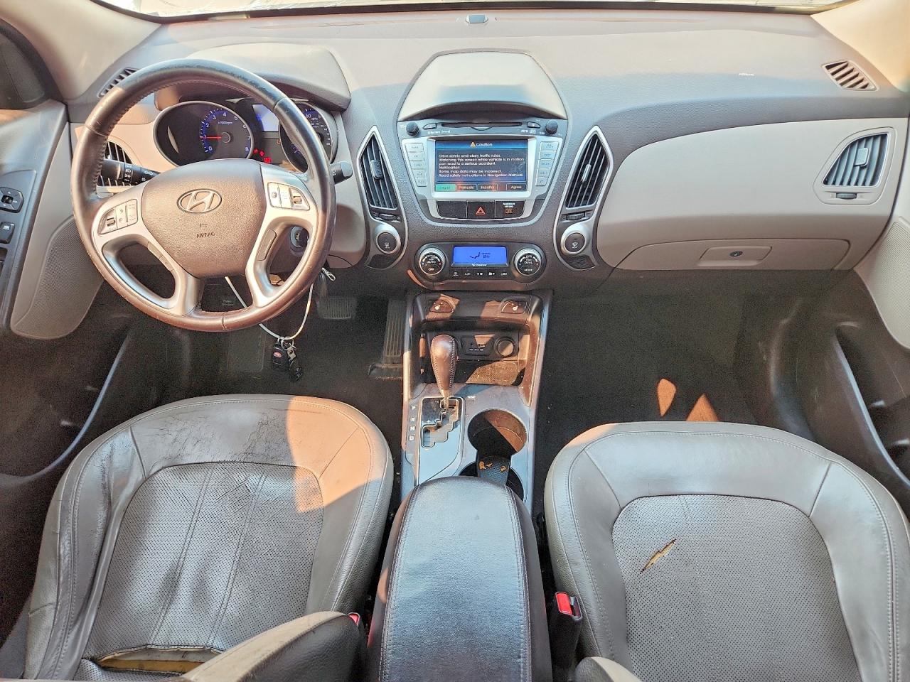 2011 Hyundai Tucson Limited White vin: KM8JUCAC0BU120178