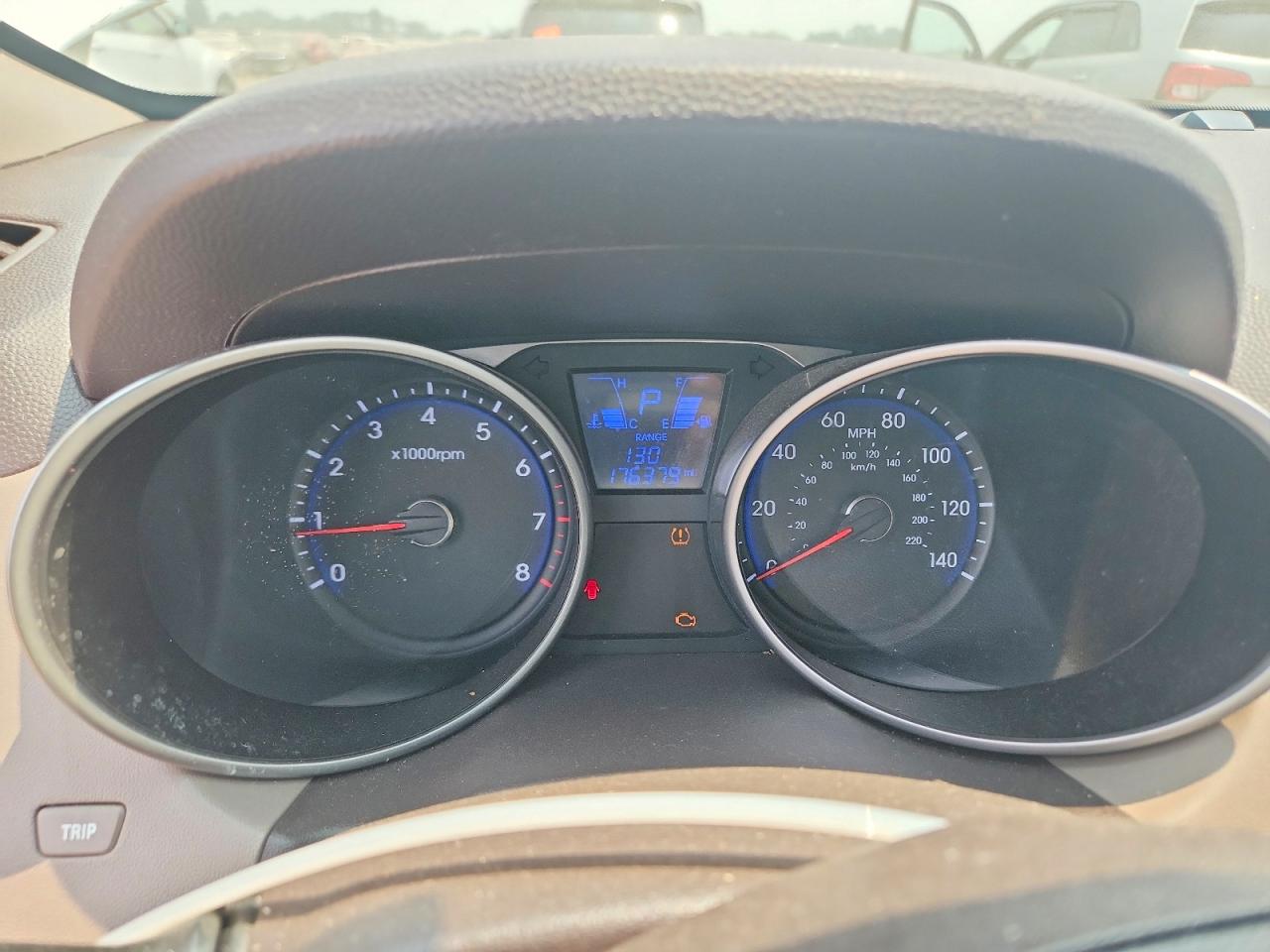 2011 Hyundai Tucson Gls White vin: KM8JUCAC0BU243804