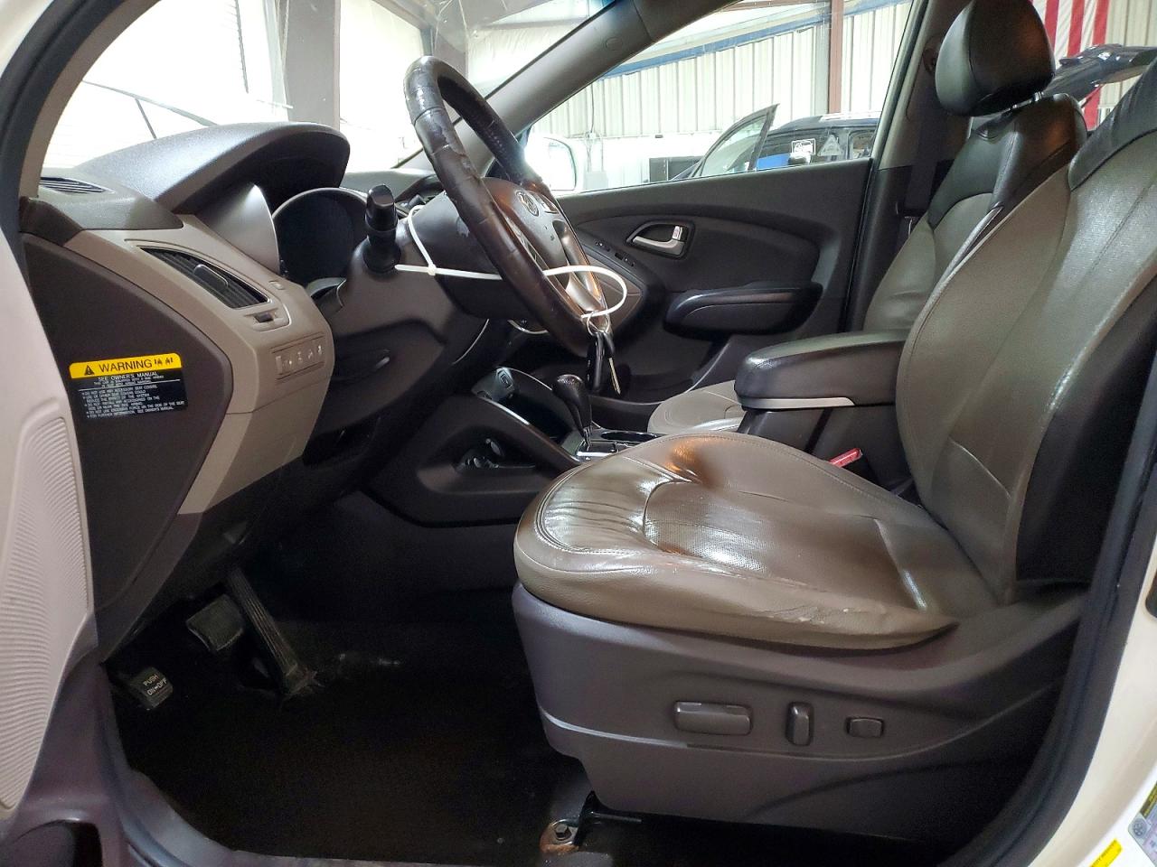 2012 Hyundai Tucson Limited White vin: KM8JUCAC0CU454230
