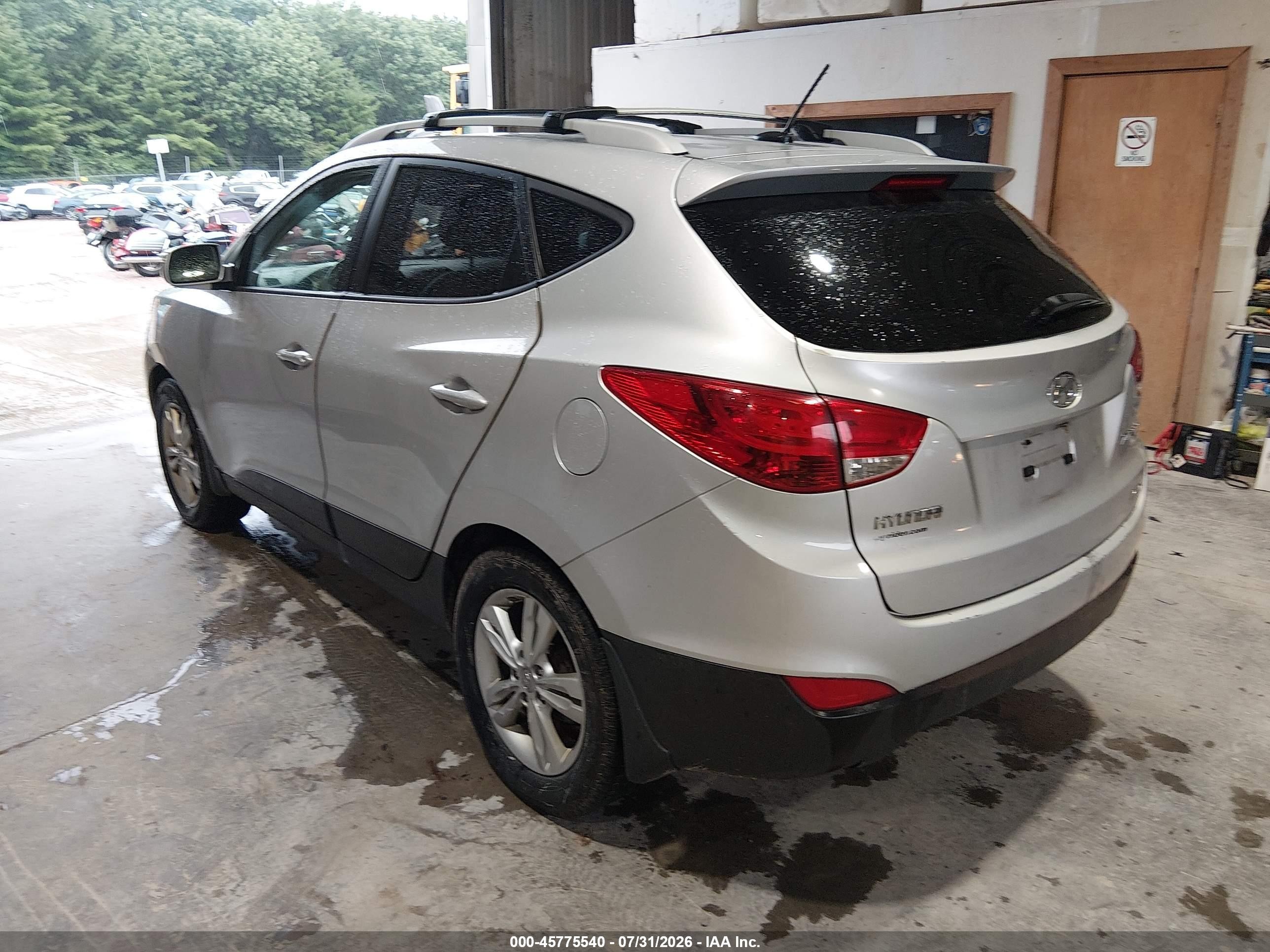 2012 Hyundai Tucson Gls Silver vin: KM8JUCAC0CU544185