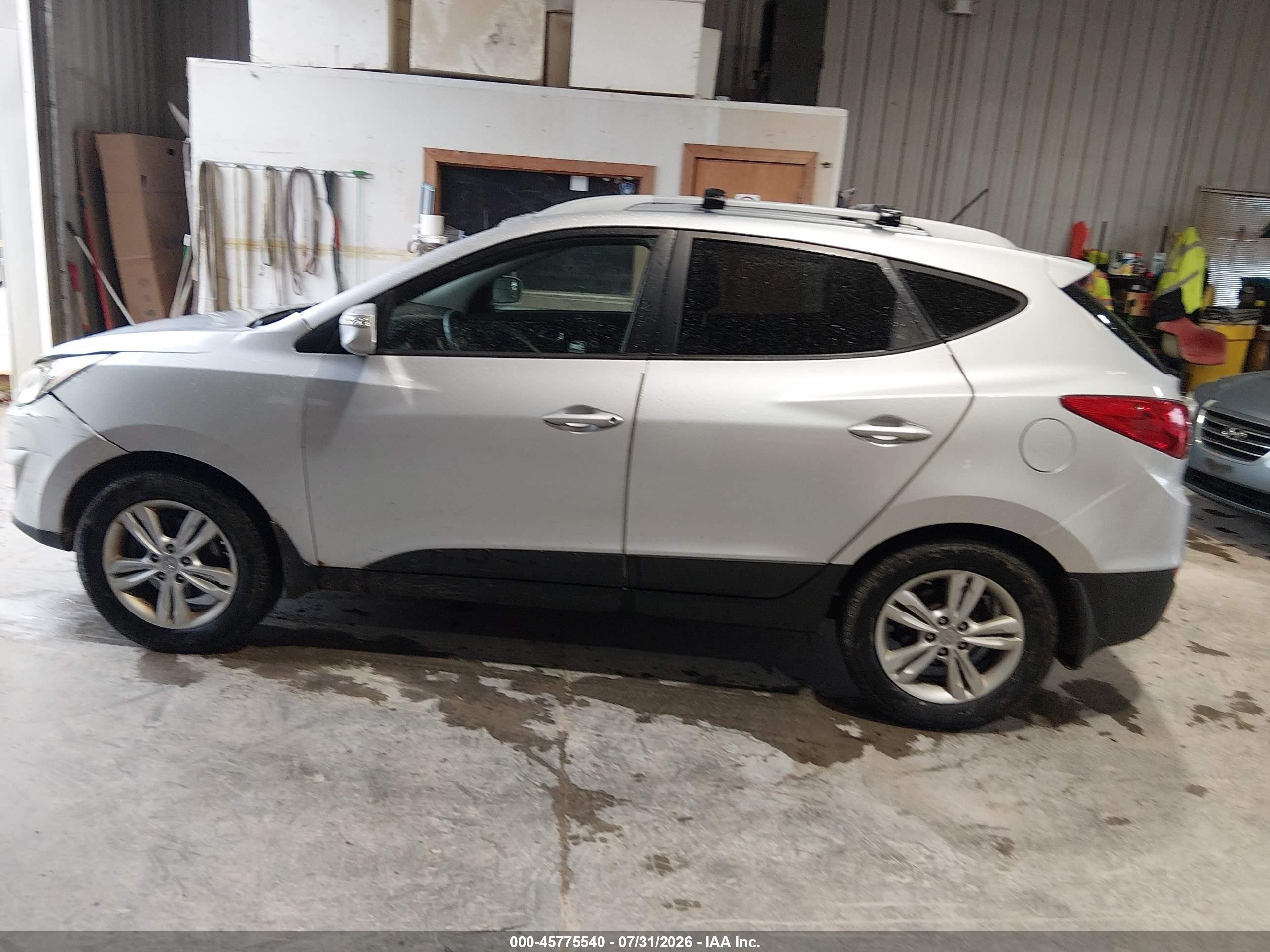 2012 Hyundai Tucson Gls Silver vin: KM8JUCAC0CU544185