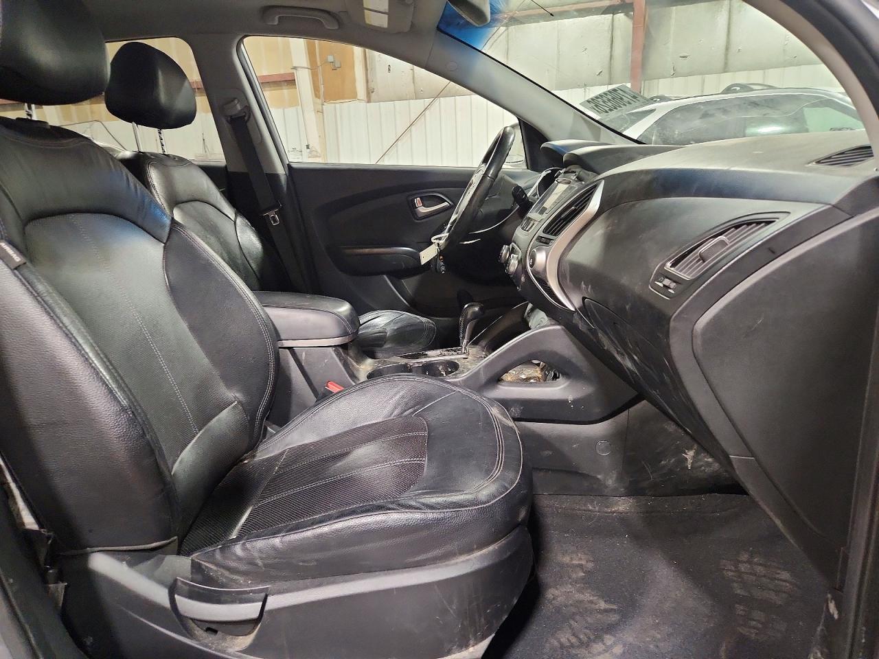 2013 Hyundai Tucson Limited Gray vin: KM8JUCAC0DU555351