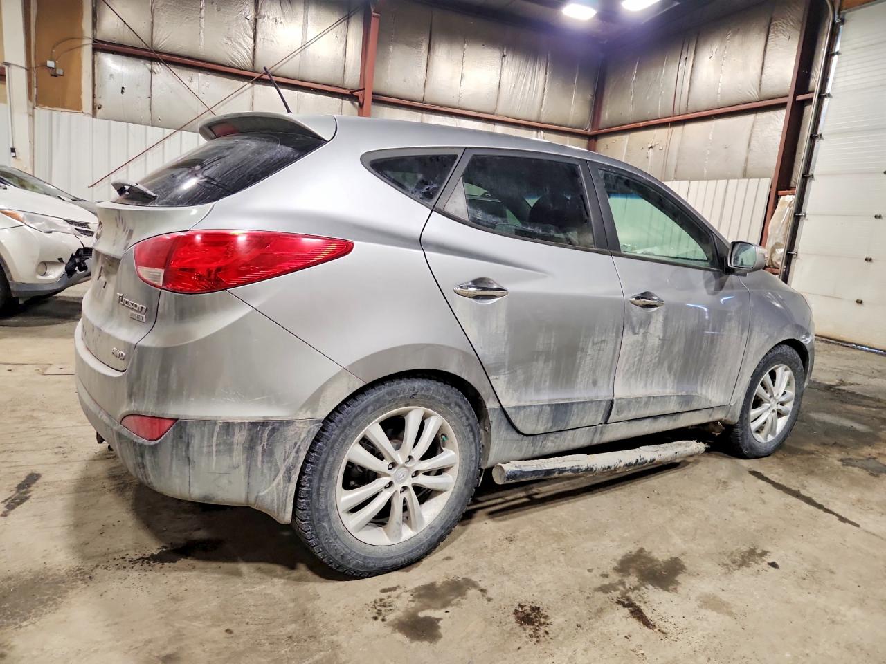 2013 Hyundai Tucson Limited Gray vin: KM8JUCAC0DU555351