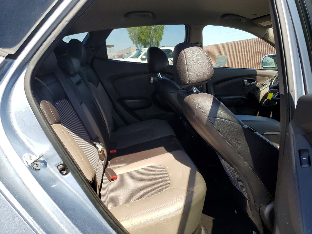2011 Hyundai Tucson Gls Silver vin: KM8JUCAC1BU226557