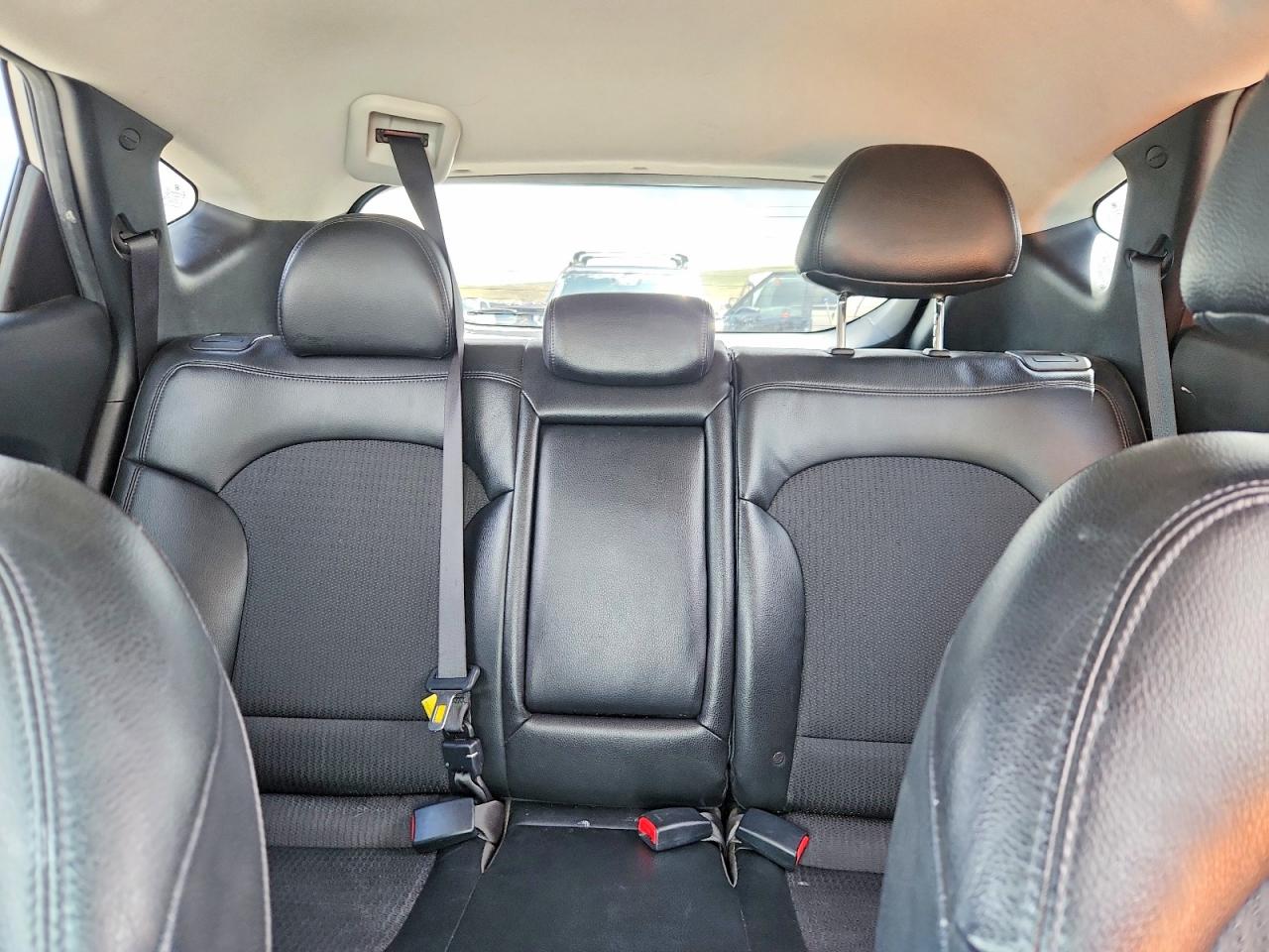 2011 Hyundai Tucson Gls Silver vin: KM8JUCAC1BU259428
