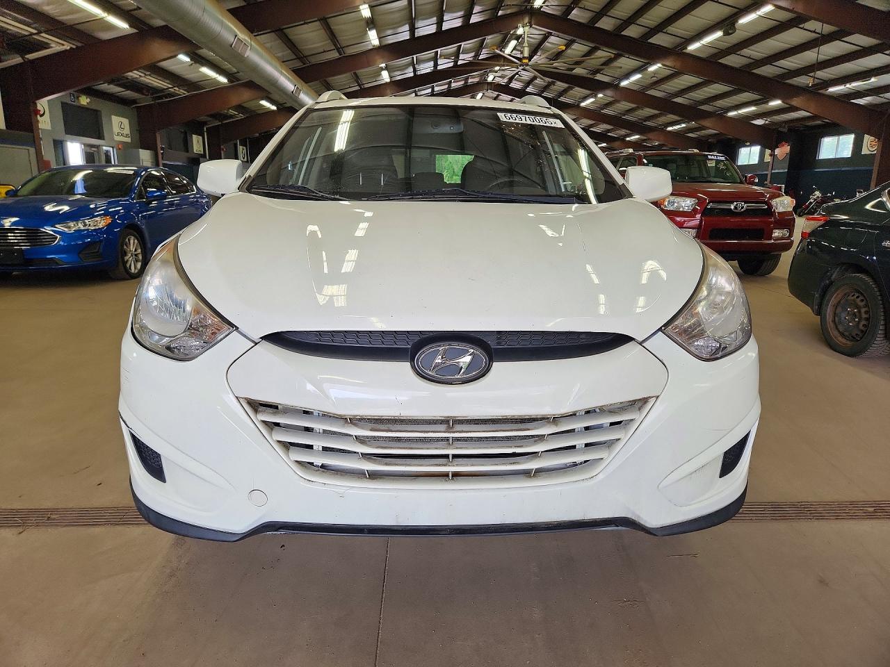 2011 Hyundai Tucson Gls White vin: KM8JUCAC1BU261664