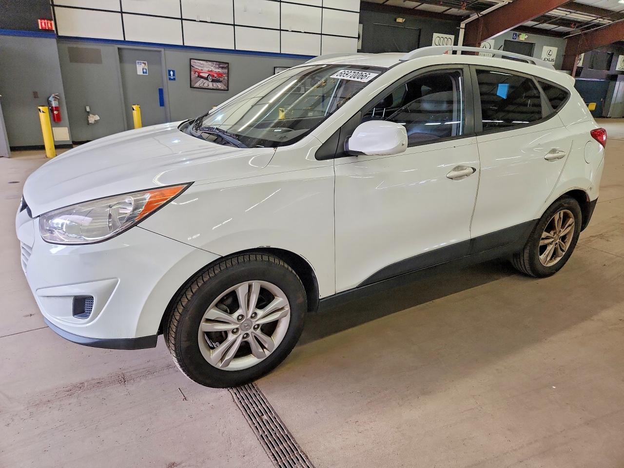 2011 Hyundai Tucson Gls White vin: KM8JUCAC1BU261664