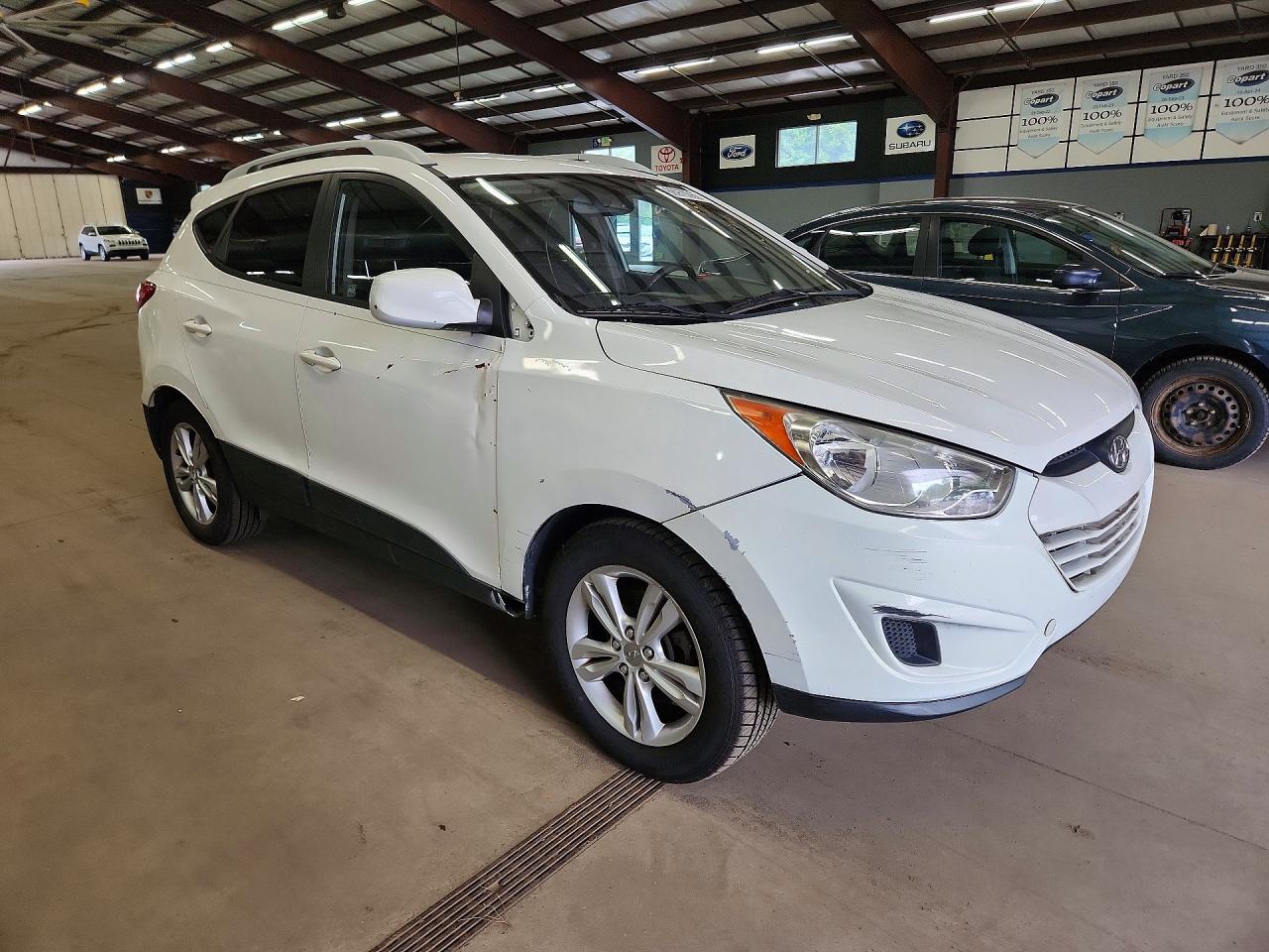 2011 Hyundai Tucson Gls White vin: KM8JUCAC1BU261664
