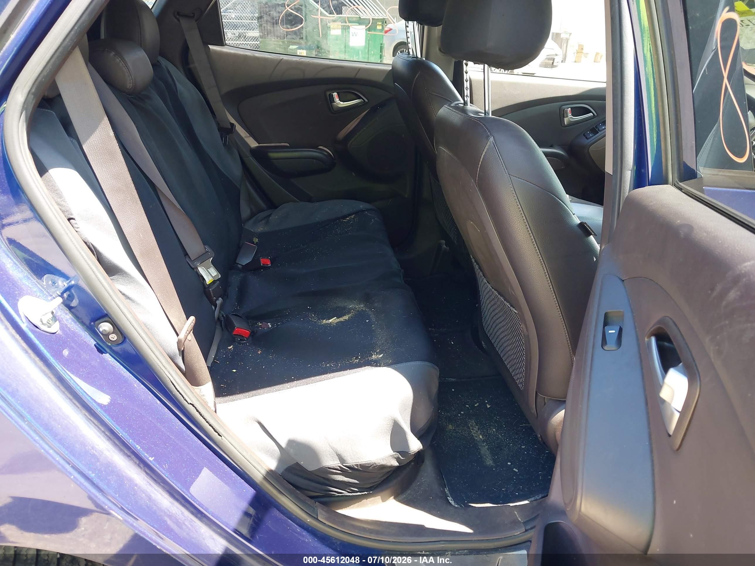 2011 Hyundai Tucson Limited Purple vin: KM8JUCAC1BU316677