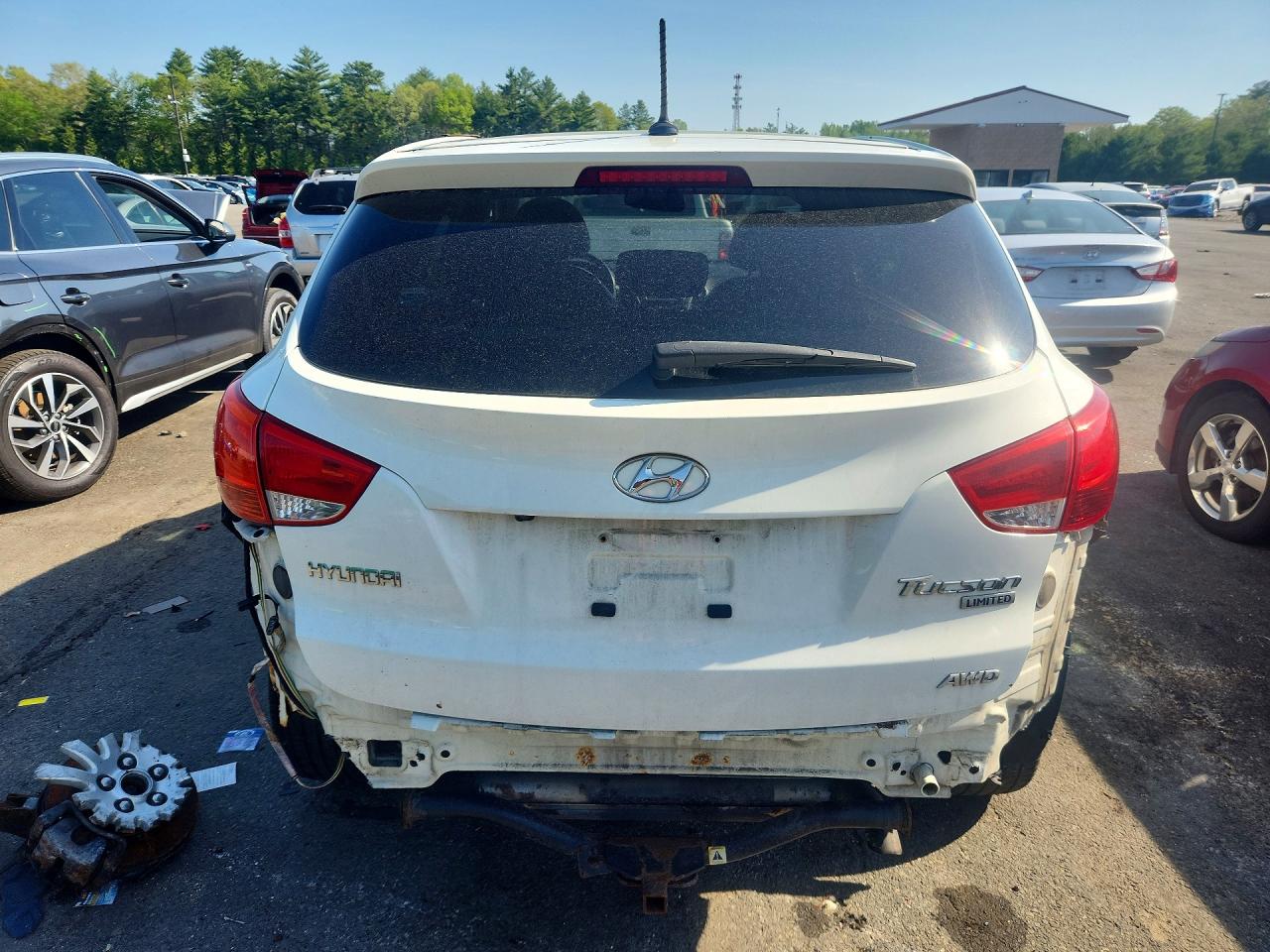 2012 Hyundai Tucson Limited White vin: KM8JUCAC1CU383104
