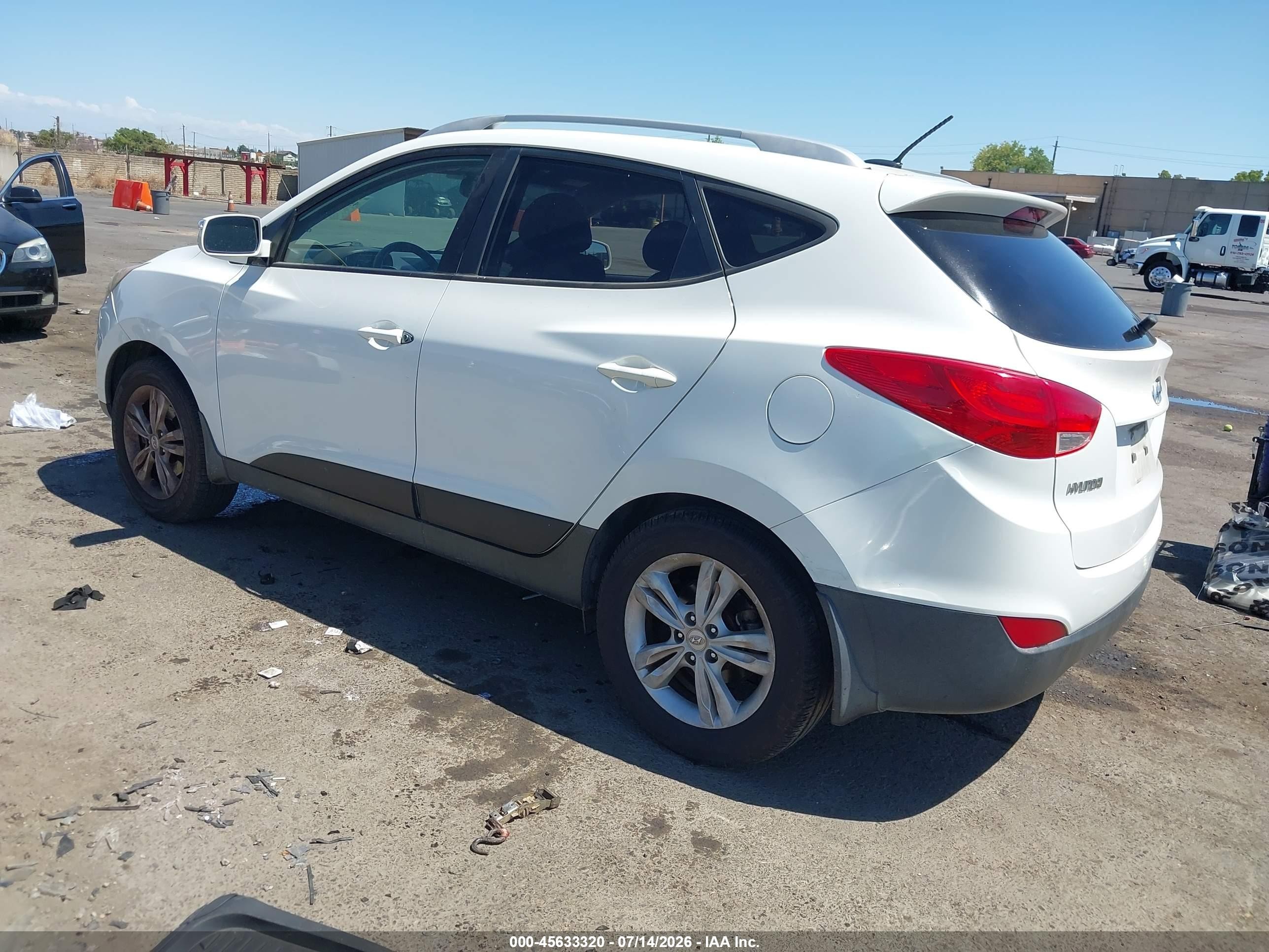 2012 Hyundai Tucson Gls White vin: KM8JUCAC1CU531865