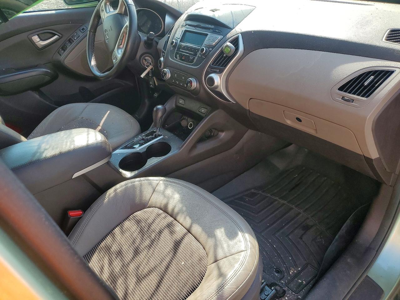 2013 Hyundai Tucson Gls Green vin: KM8JUCAC1DU582610