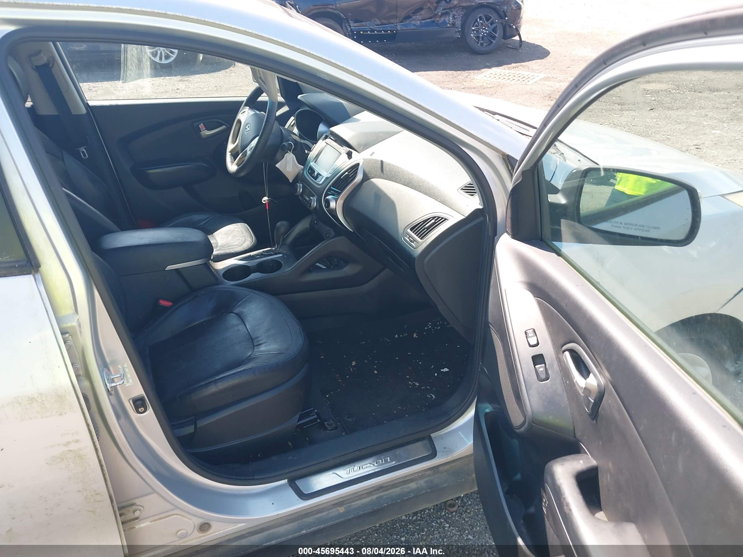 2013 Hyundai Tucson Limited Silver vin: KM8JUCAC1DU715916