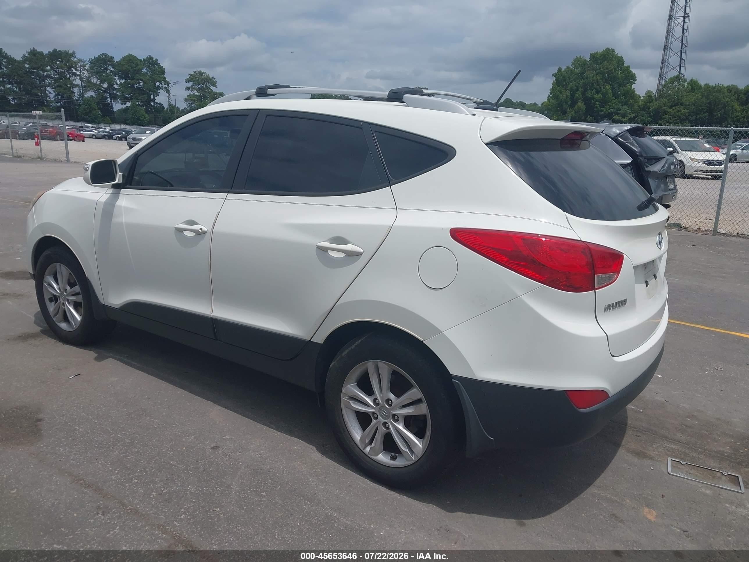 2012 Hyundai Tucson Gls Белый vin: KM8JUCAC2CU371348