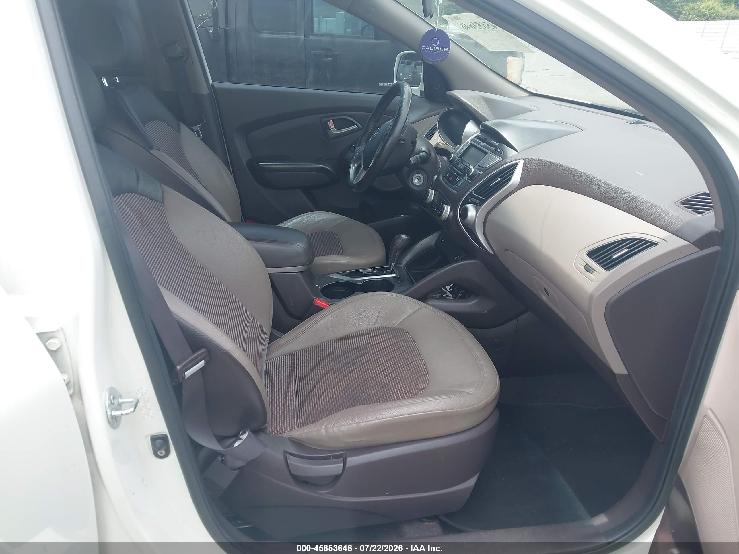 2012 Hyundai Tucson Gls Белый vin: KM8JUCAC2CU371348