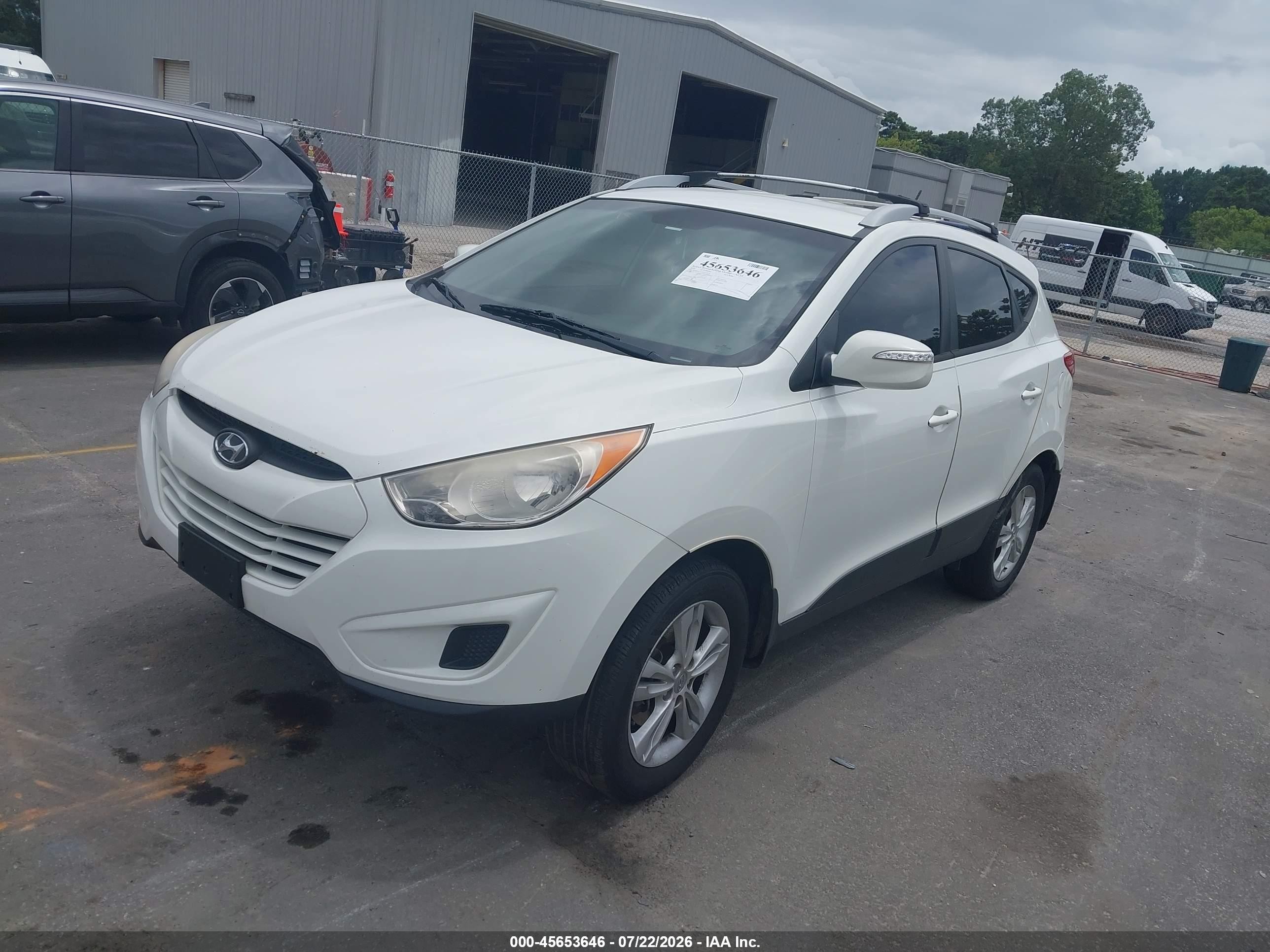 2012 Hyundai Tucson Gls Белый vin: KM8JUCAC2CU371348
