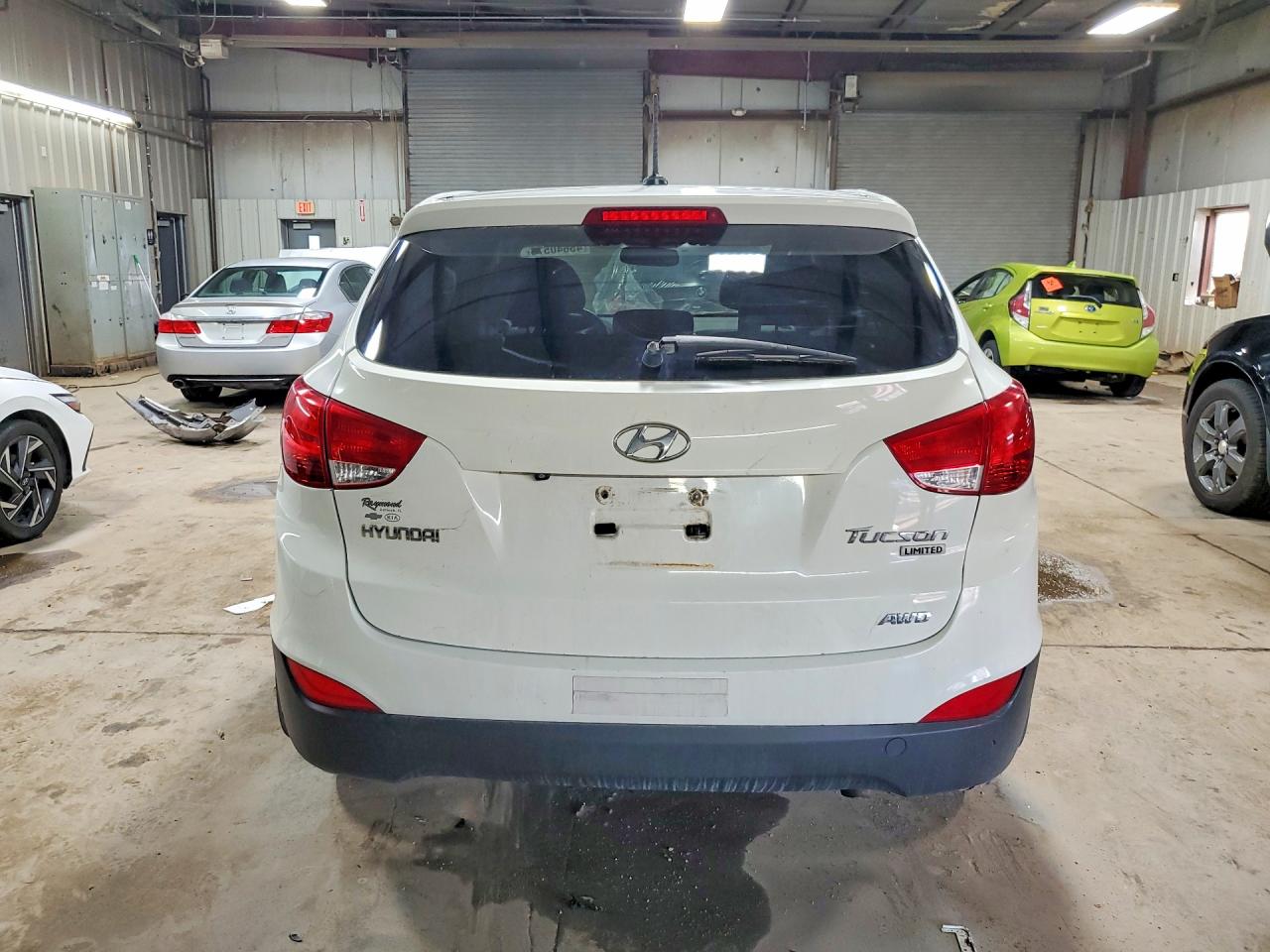 2013 Hyundai Tucson Limited White vin: KM8JUCAC2DU557585