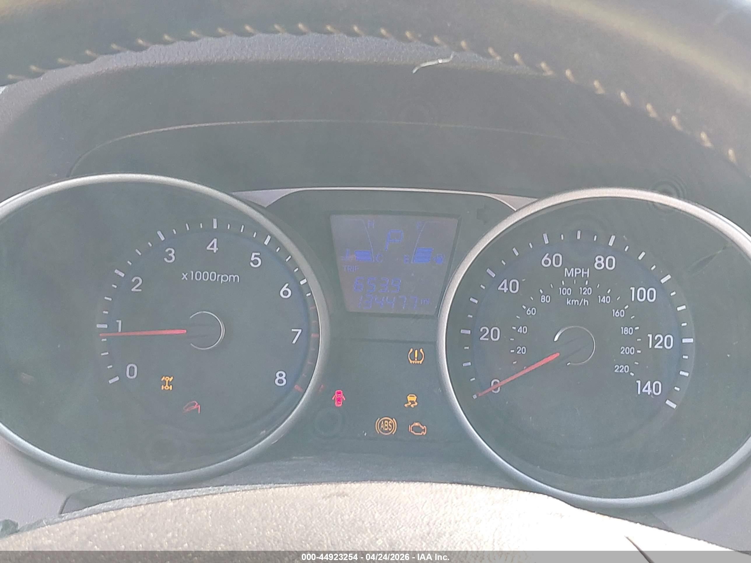 2013 Hyundai Tucson Limited White vin: KM8JUCAC2DU609832