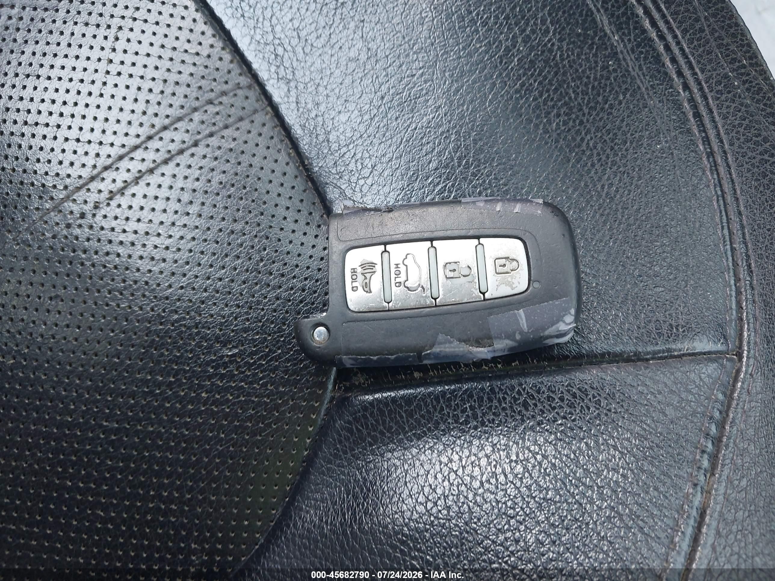 2013 Hyundai Tucson Limited Silver vin: KM8JUCAC2DU623374
