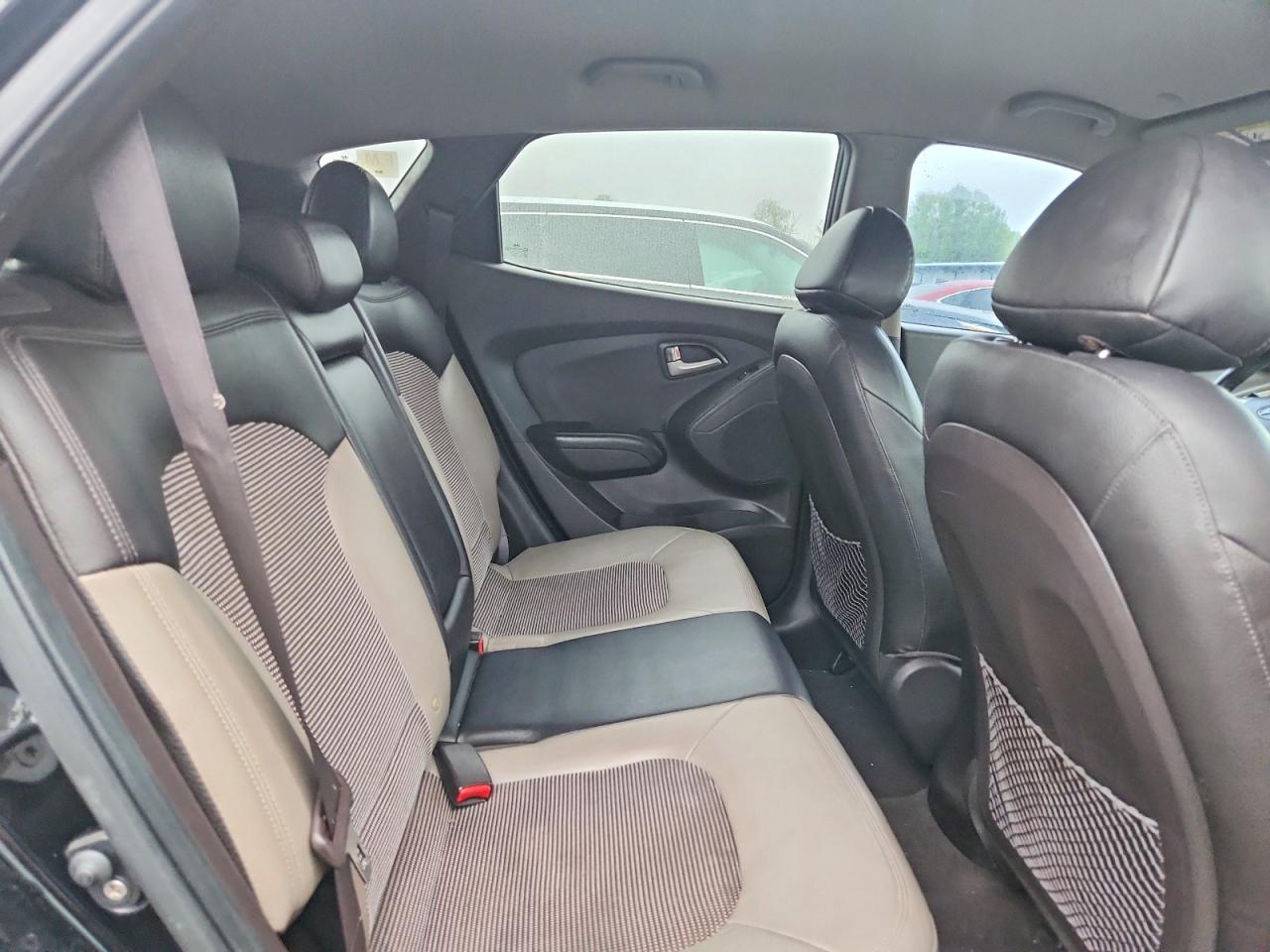 2010 Hyundai Tucson Gls Black vin: KM8JUCAC3AU023040