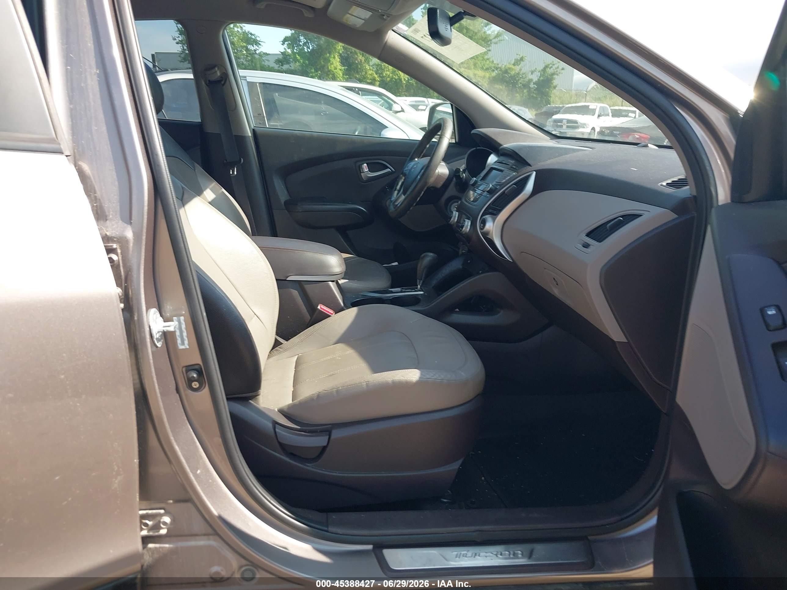 2011 Hyundai Tucson Limited Brown vin: KM8JUCAC3BU290468