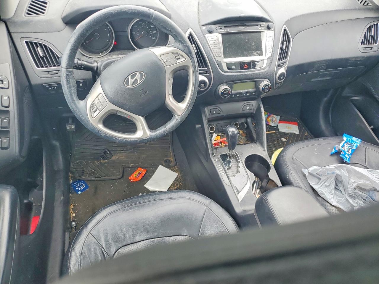 2013 Hyundai Tucson Limited Silver vin: KM8JUCAC3DU558132