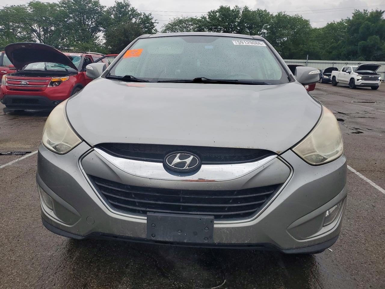 2013 Hyundai Tucson Limited Silver vin: KM8JUCAC3DU558132