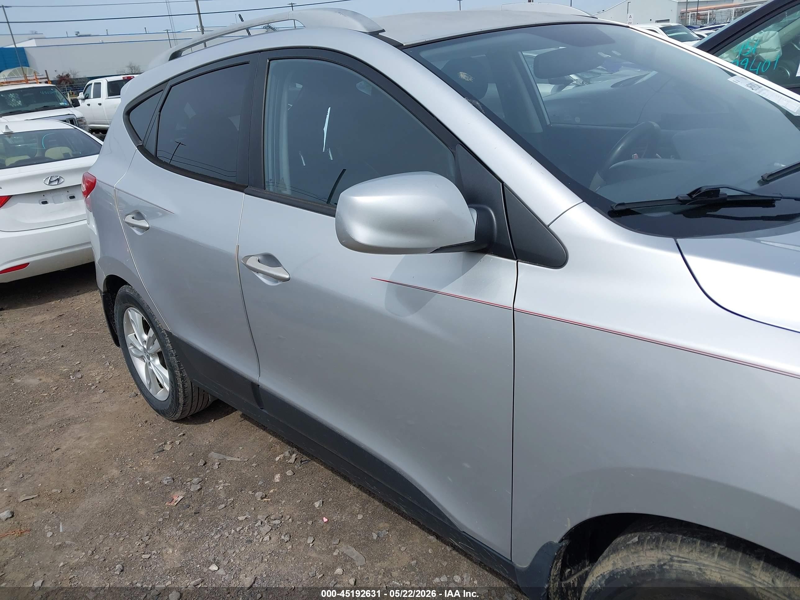 2010 Hyundai Tucson Gls Silver vin: KM8JUCAC4AU075633