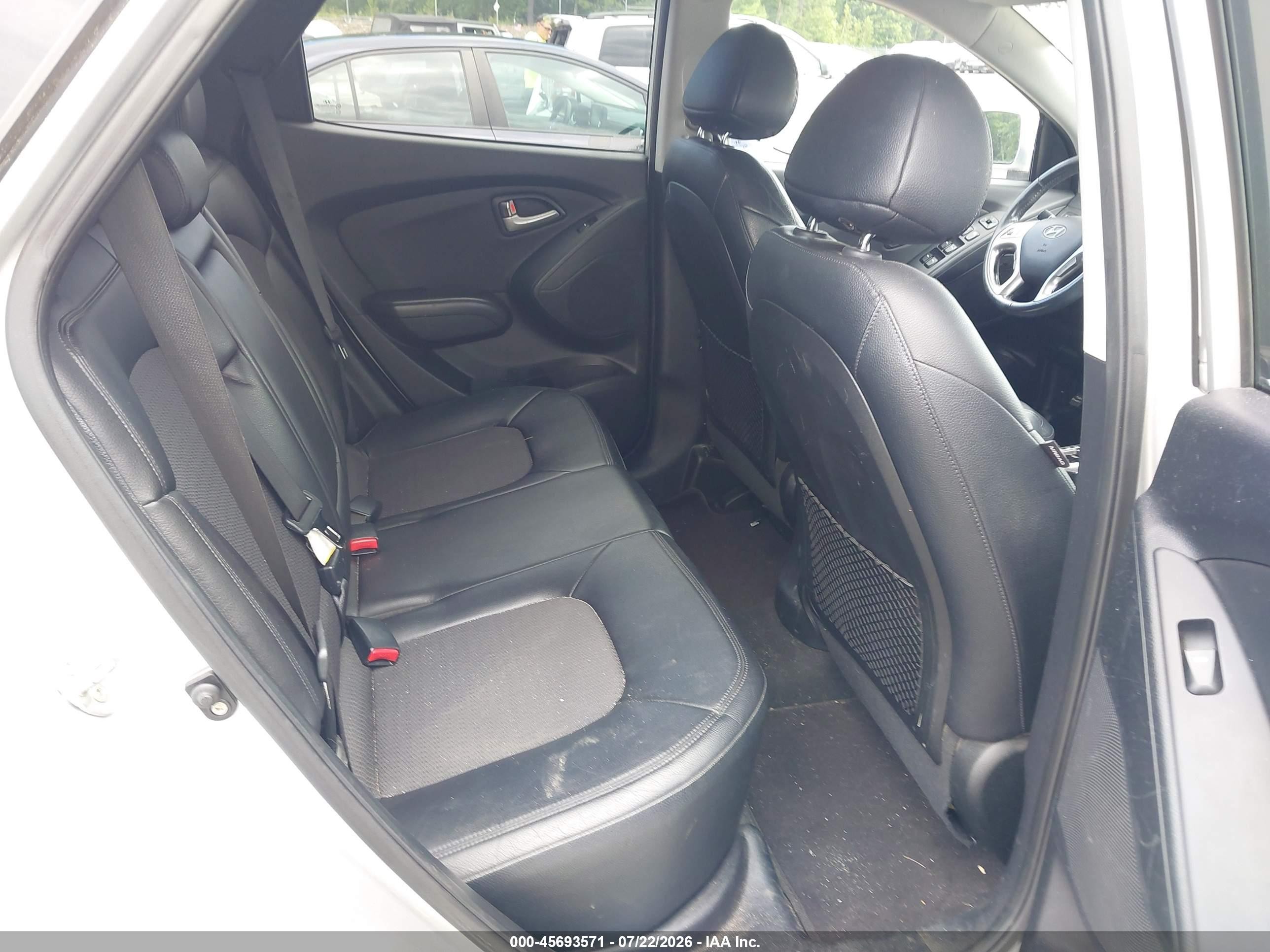2011 Hyundai Tucson Gls Серебряный vin: KM8JUCAC4BU190704