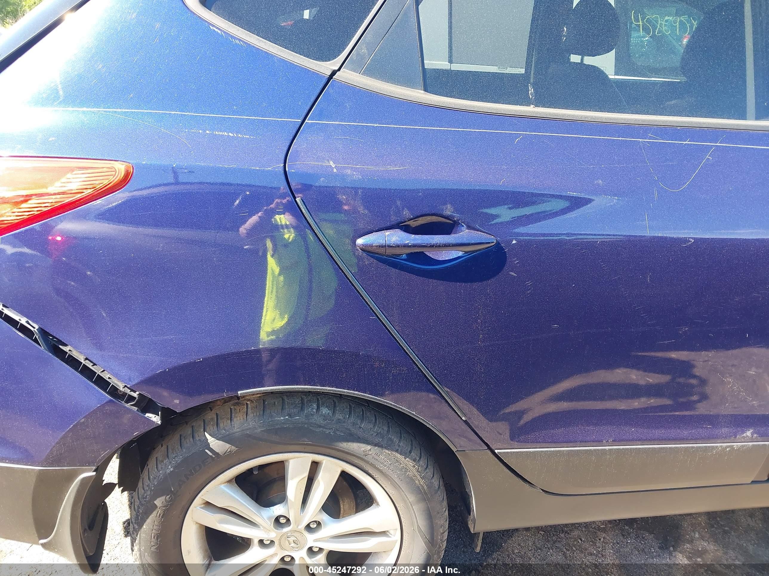 2012 Hyundai Tucson Gls Blue vin: KM8JUCAC4CU418122