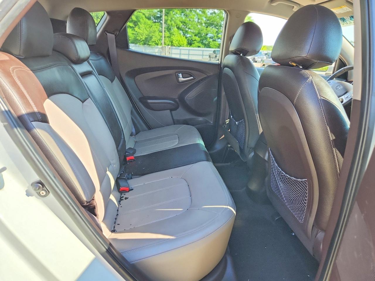 2012 Hyundai Tucson Limited White vin: KM8JUCAC4CU534386
