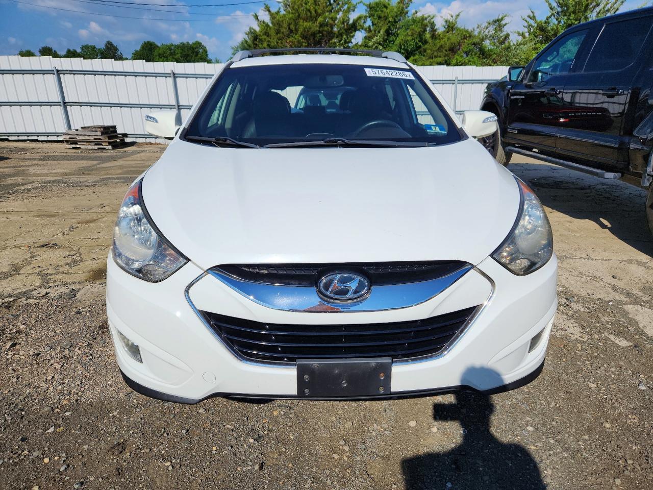 2012 Hyundai Tucson Limited White vin: KM8JUCAC4CU534386