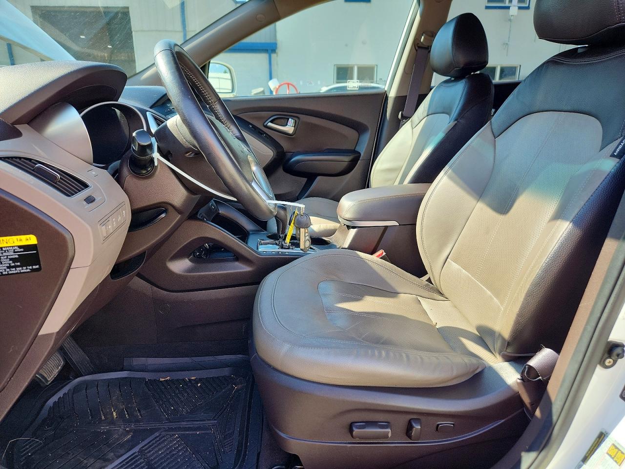 2012 Hyundai Tucson Limited White vin: KM8JUCAC4CU534386