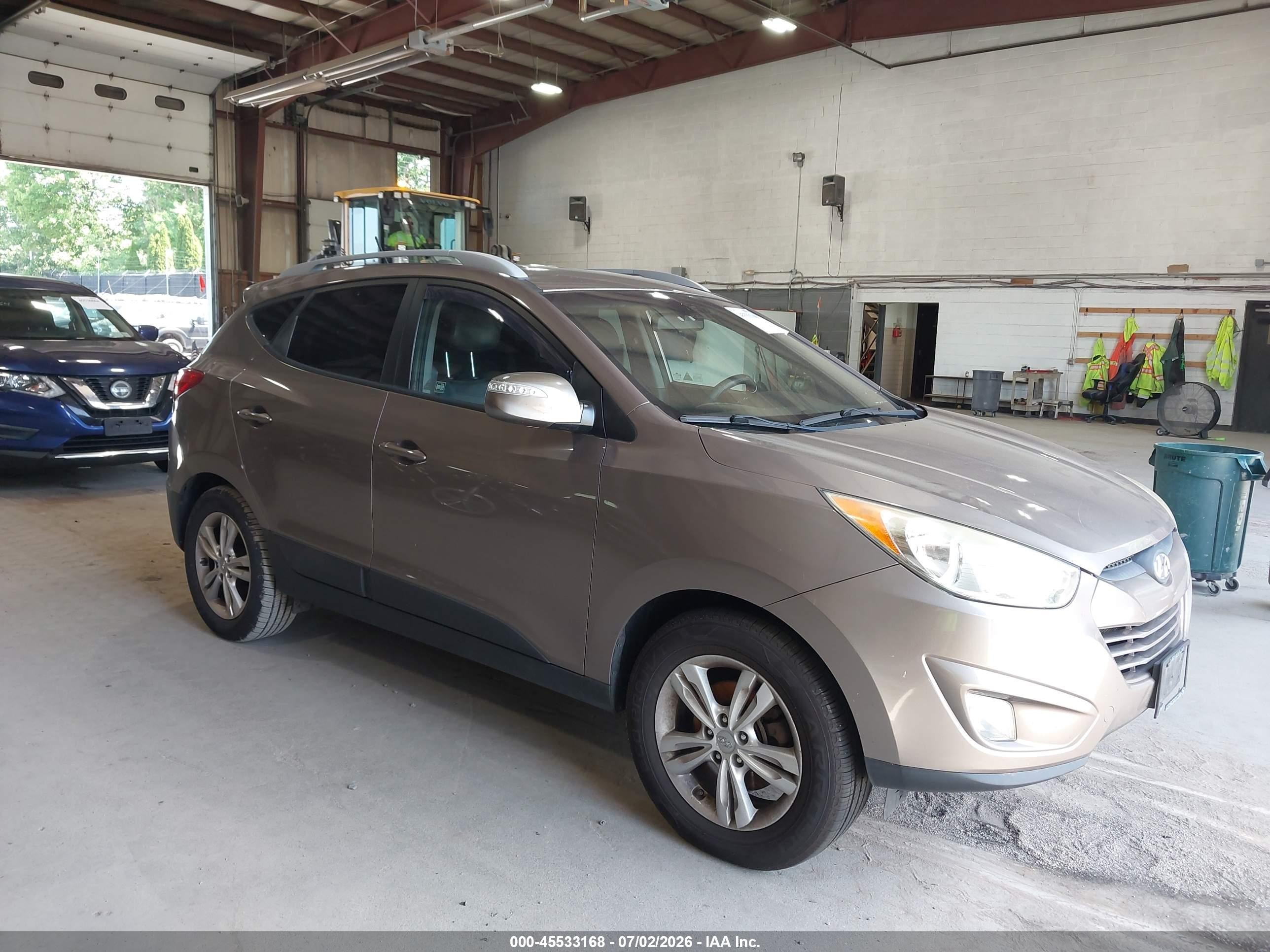 2013 Hyundai Tucson Gls Кремовый vin: KM8JUCAC4DU727106