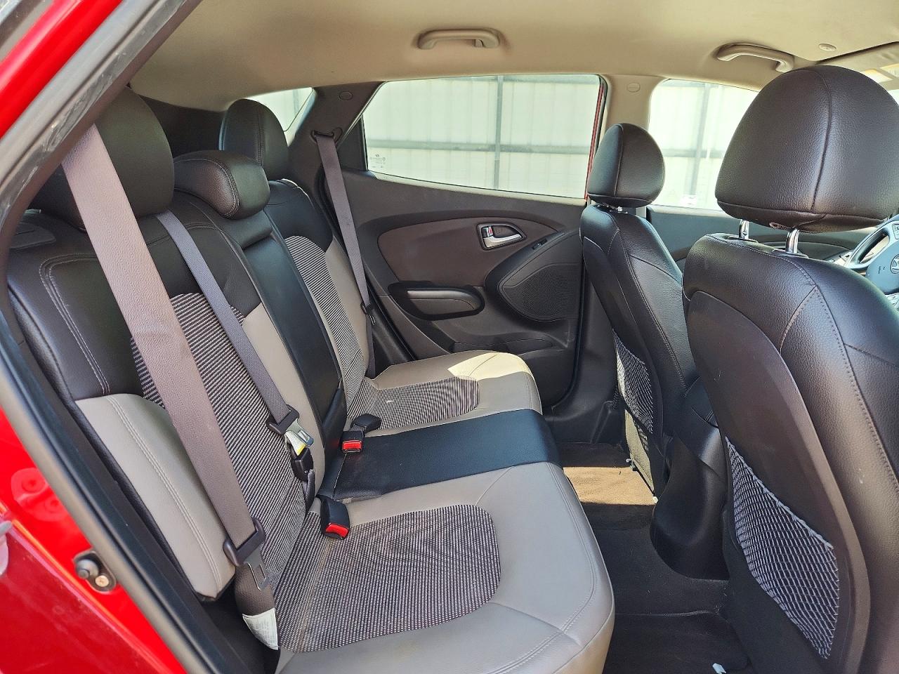 2011 Hyundai Tucson Gls Red vin: KM8JUCAC5BU269539