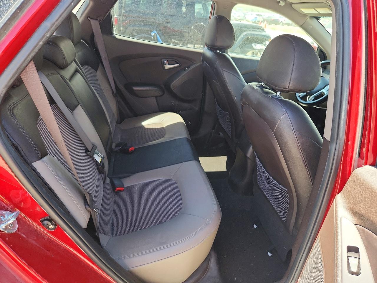 2012 Hyundai Tucson Gls Red vin: KM8JUCAC5CU444325