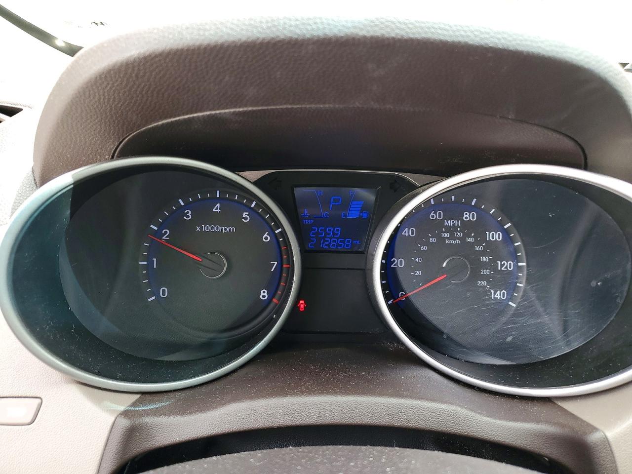 2013 Hyundai Tucson Brown vin: KM8JUCAC5DU563350