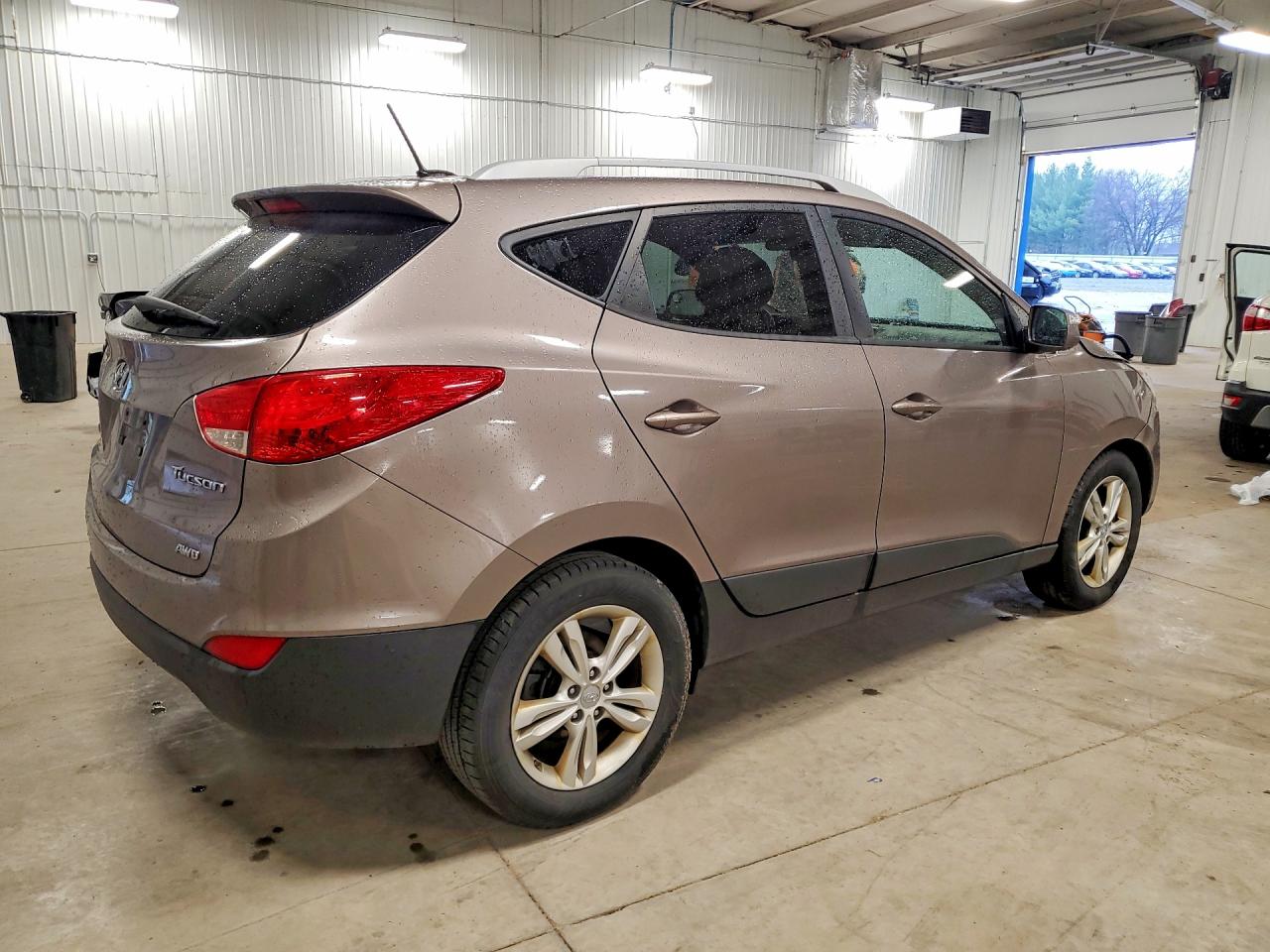 2013 Hyundai Tucson Brown vin: KM8JUCAC5DU563350