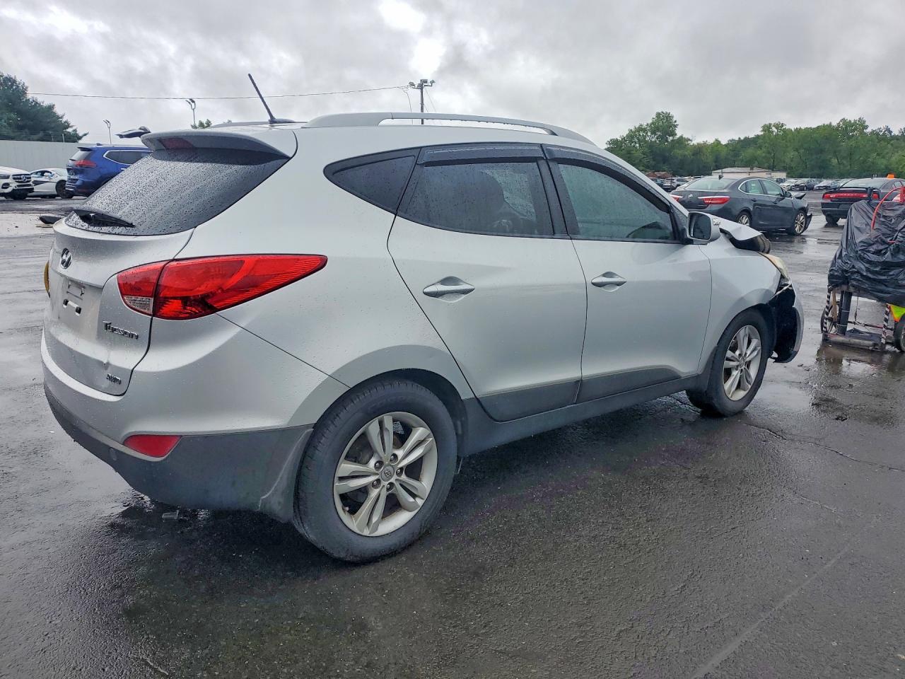 2013 Hyundai Tucson Gls Silver vin: KM8JUCAC5DU593285