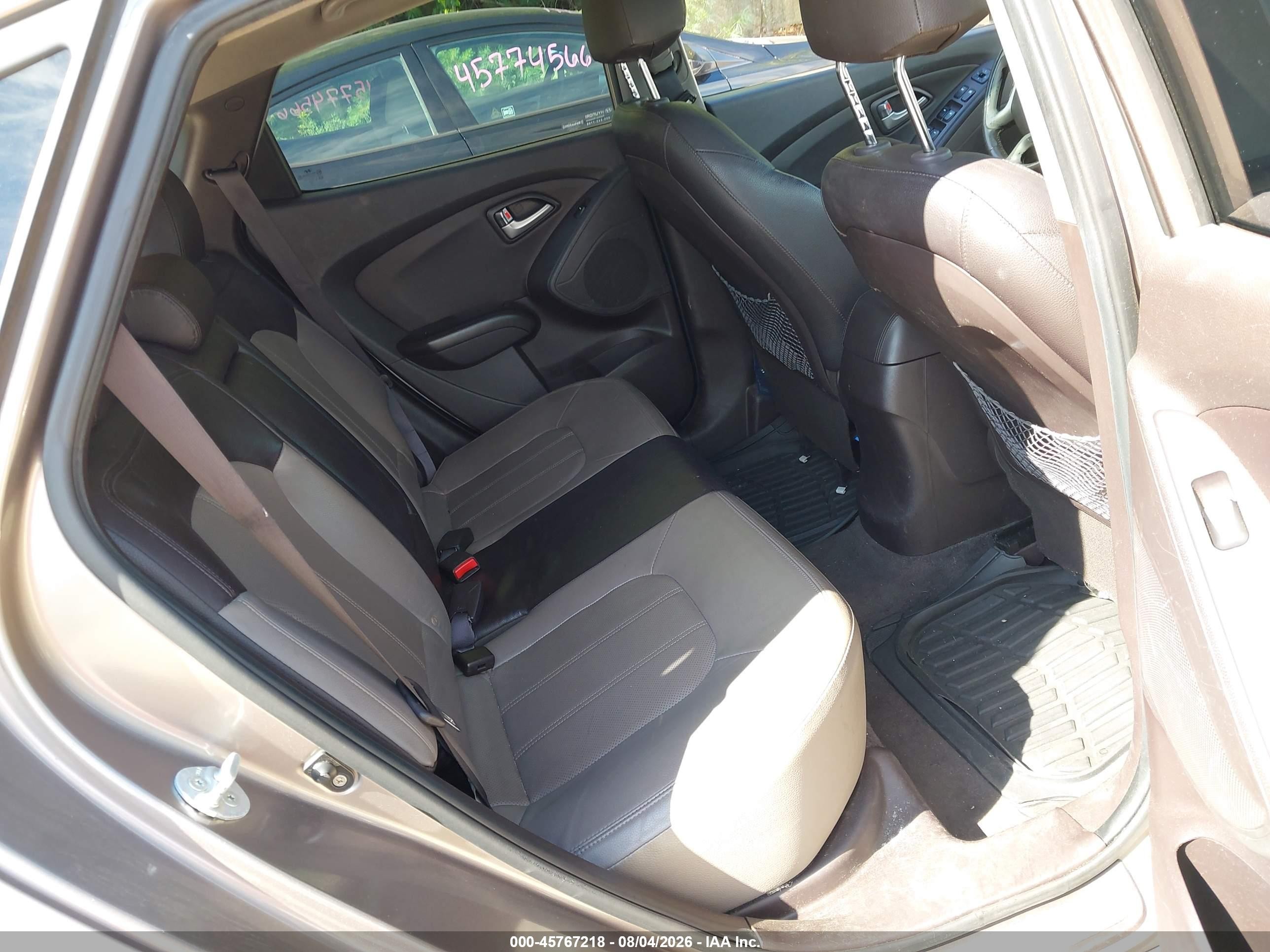2013 Hyundai Tucson Limited Beige vin: KM8JUCAC5DU665893