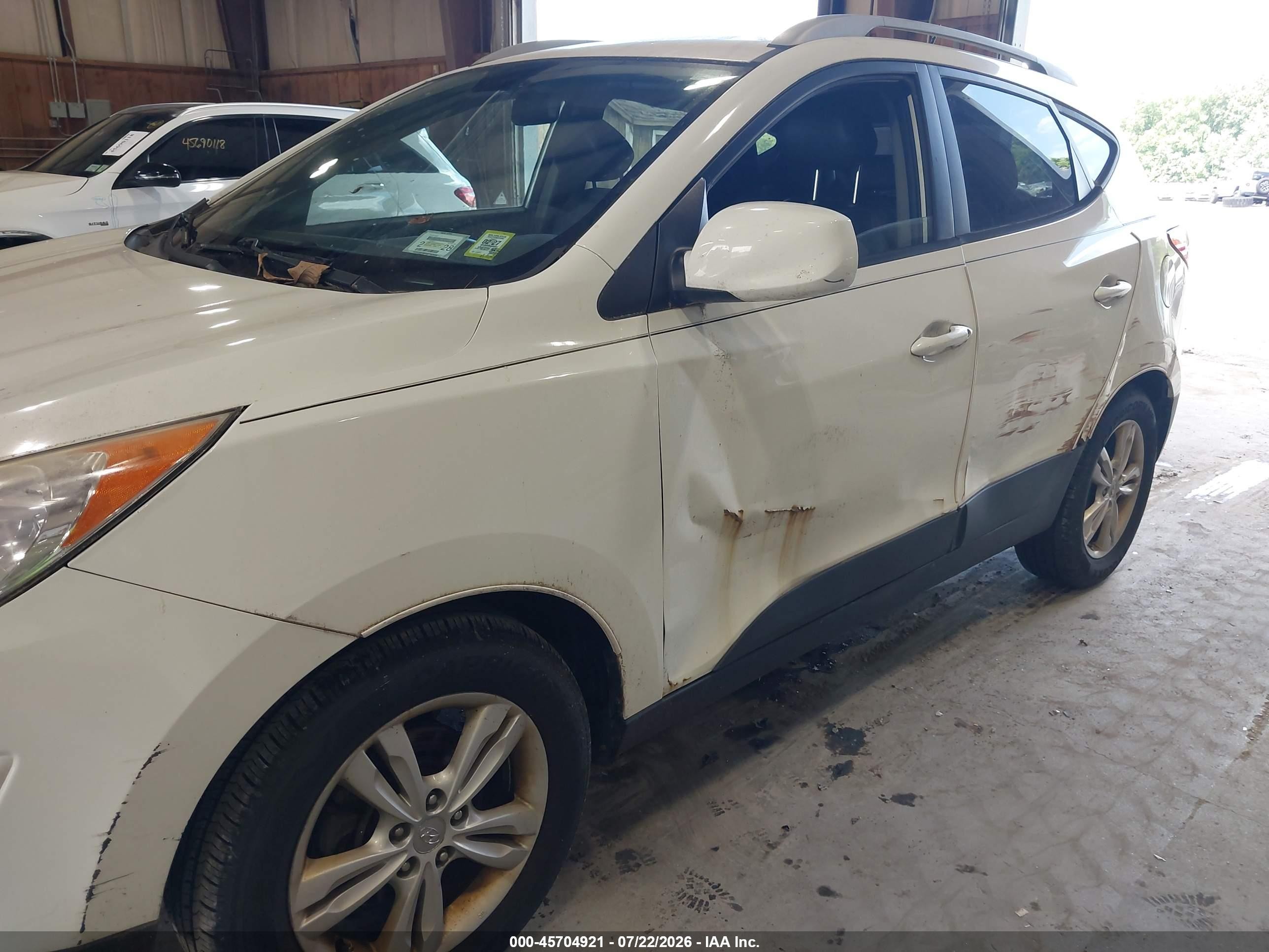 2010 Hyundai Tucson Gls White vin: KM8JUCAC6AU022965