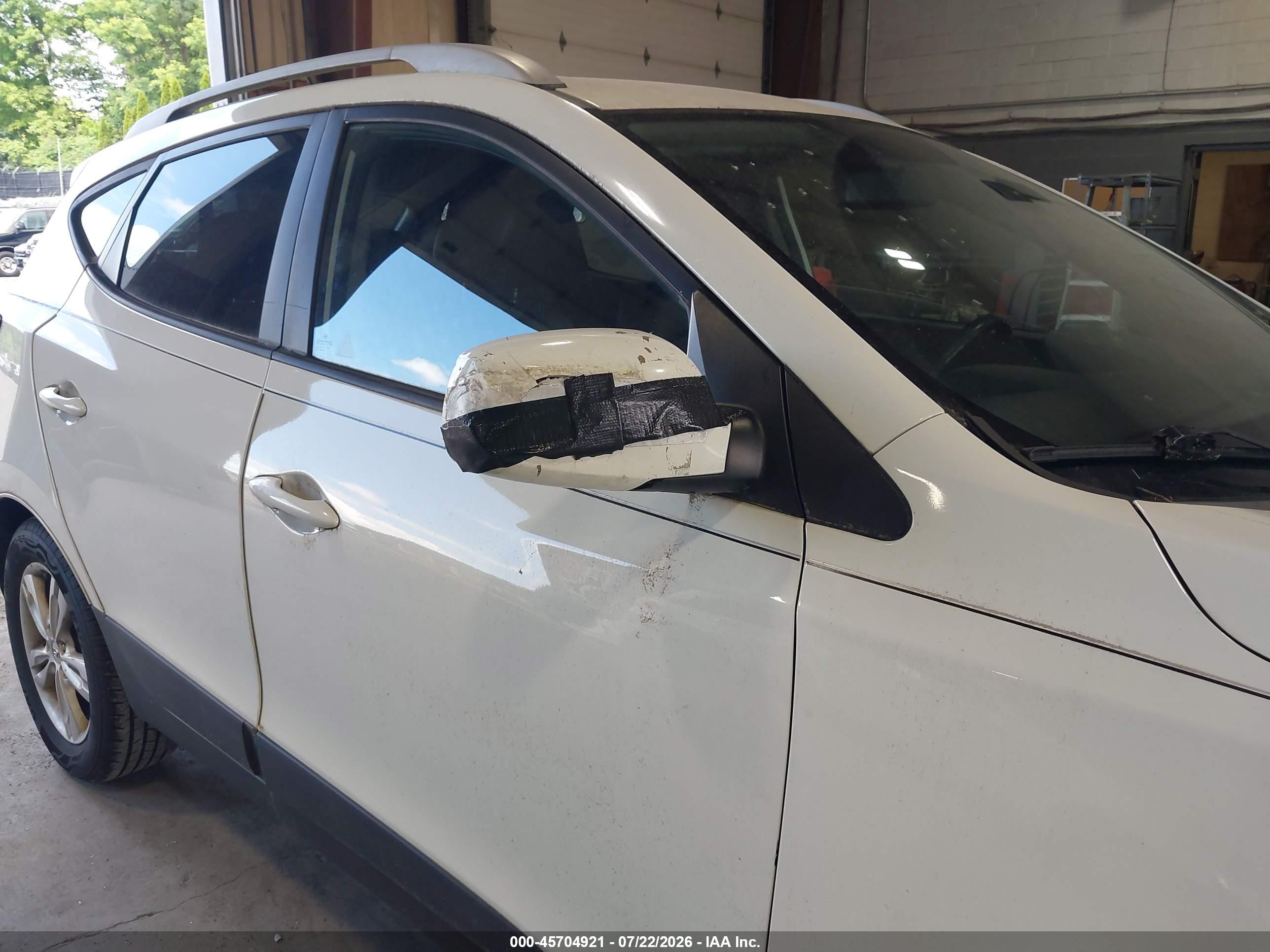 2010 Hyundai Tucson Gls White vin: KM8JUCAC6AU022965