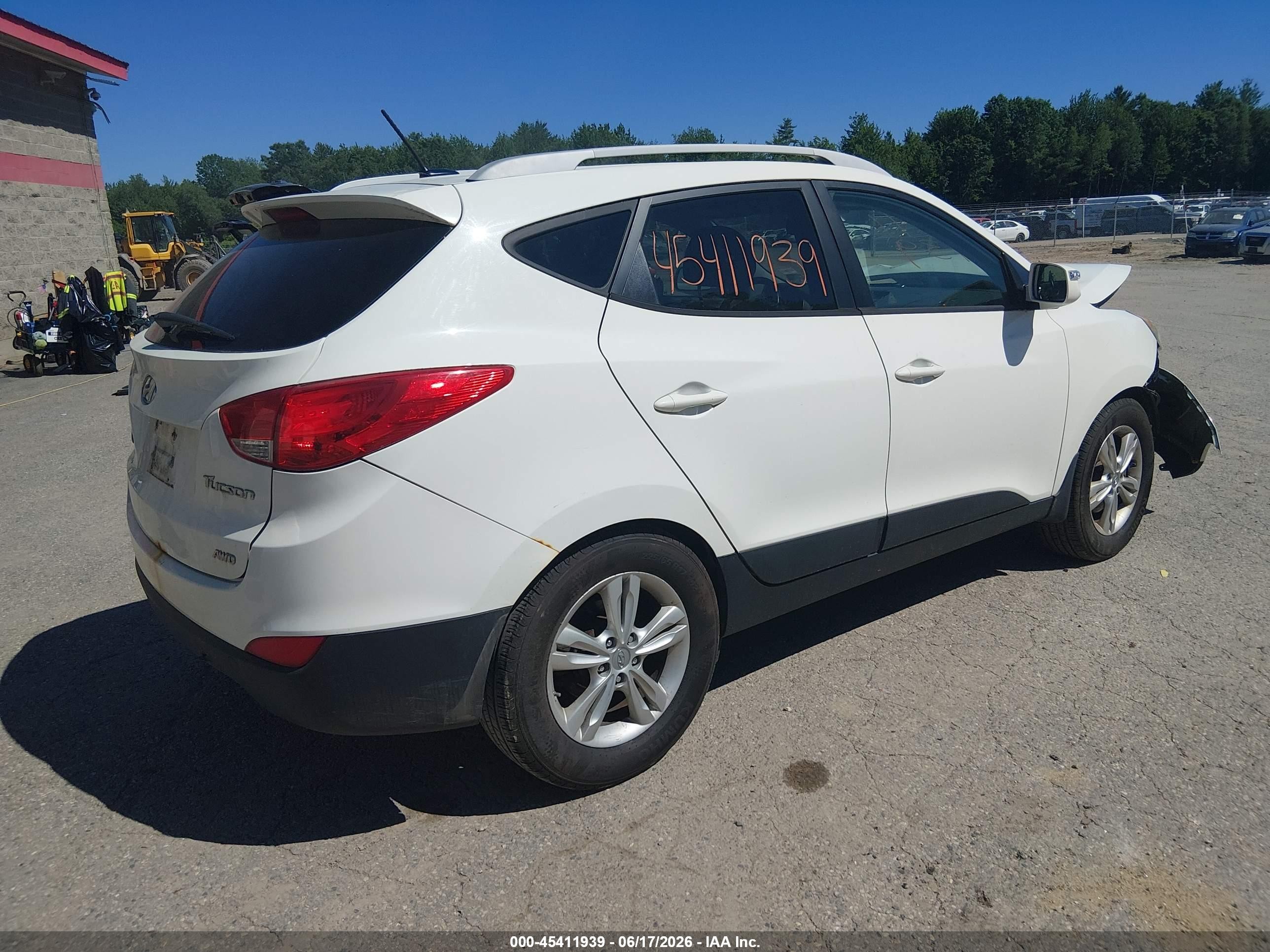 2012 Hyundai Tucson Gls Белый vin: KM8JUCAC6CU415268