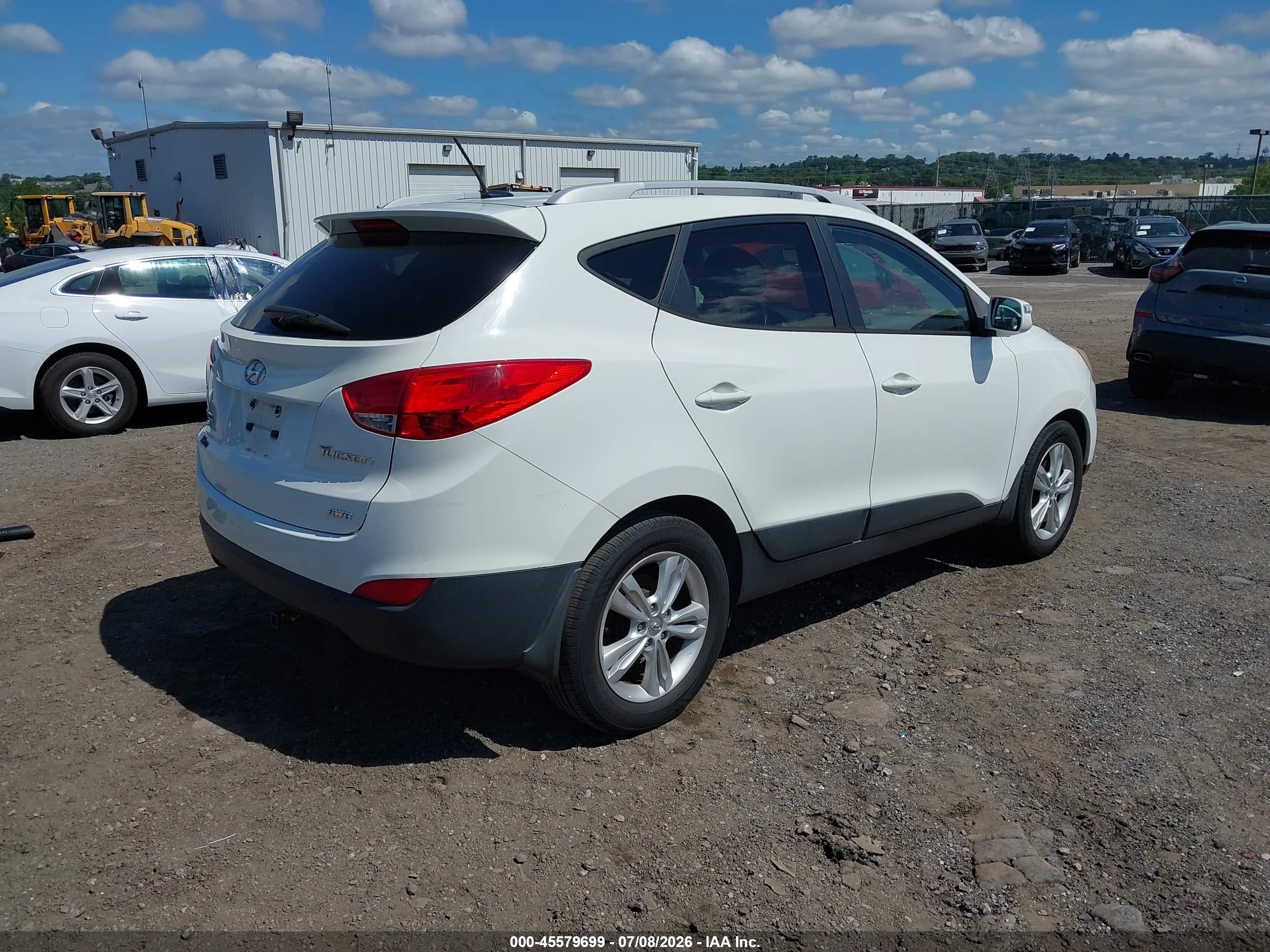 2013 Hyundai Tucson Gls White vin: KM8JUCAC6DU556228