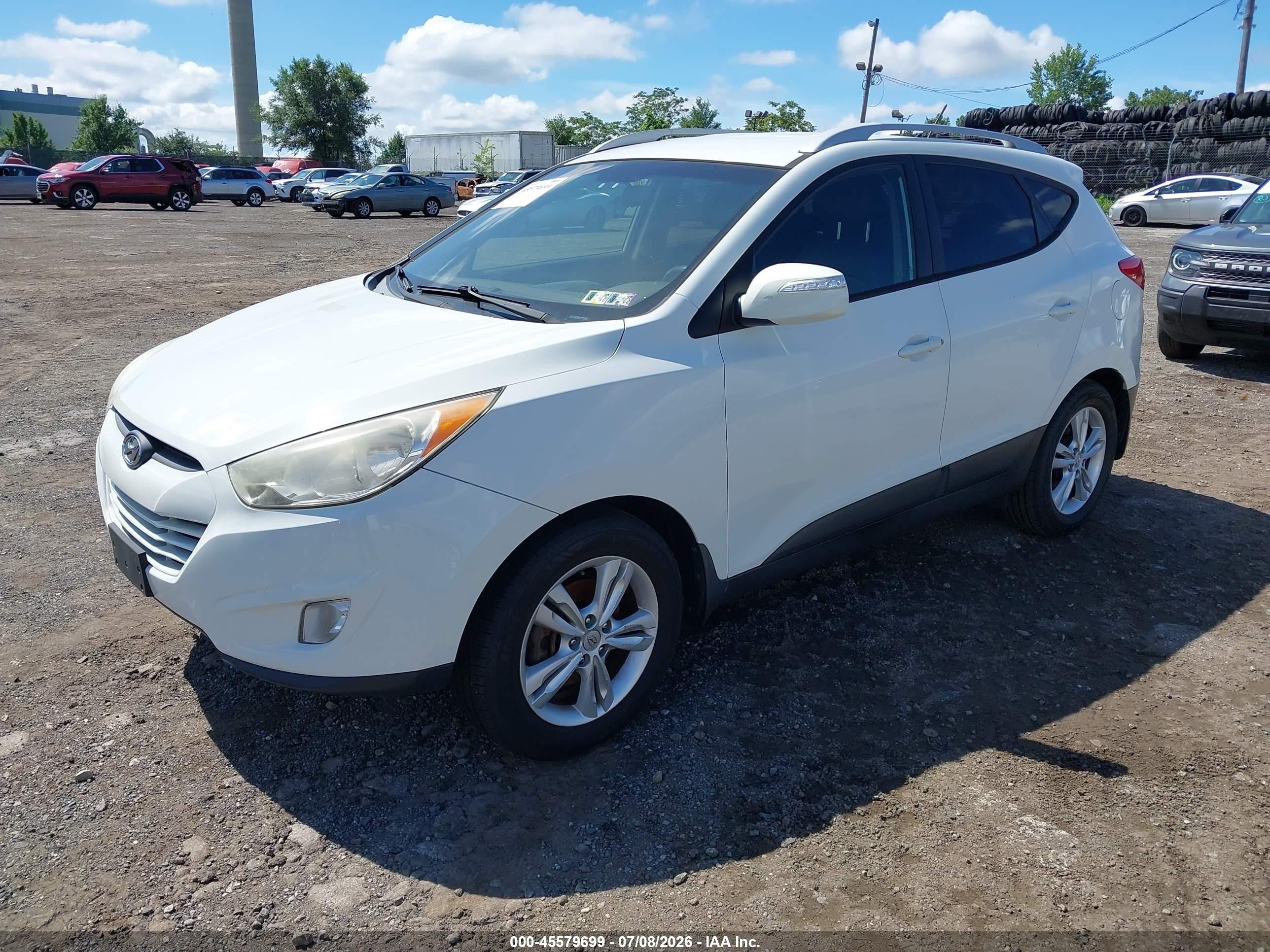 2013 Hyundai Tucson Gls White vin: KM8JUCAC6DU556228