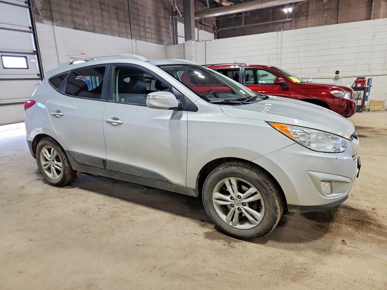 2013 Hyundai Tucson Gls Silver vin: KM8JUCAC6DU624169